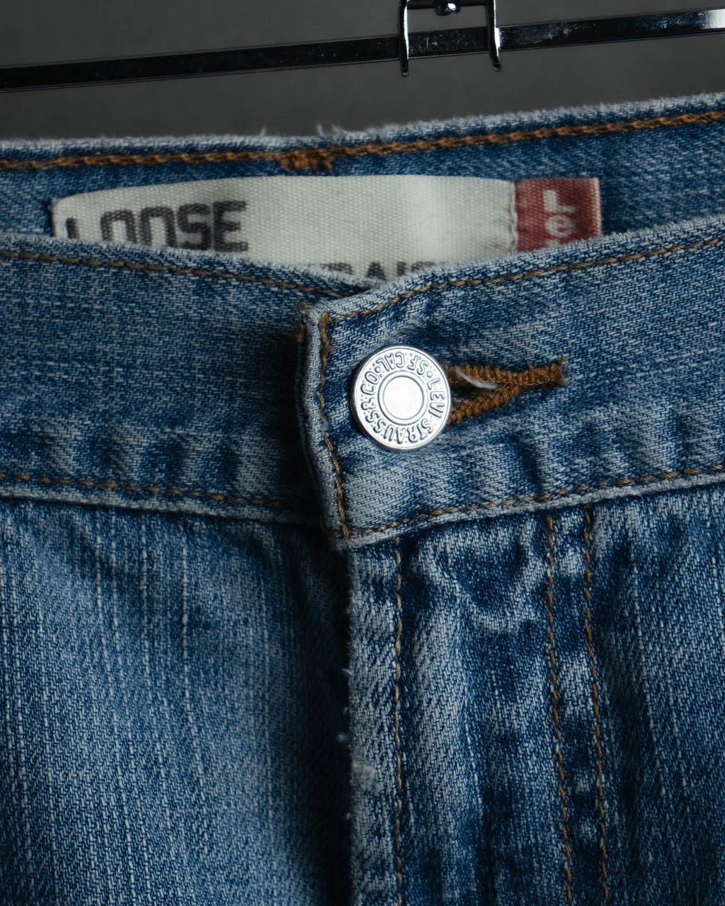 -MOOD MILLÉSIMES- 00’s softly faded loose straight denim pants 569 by “Levi’s”