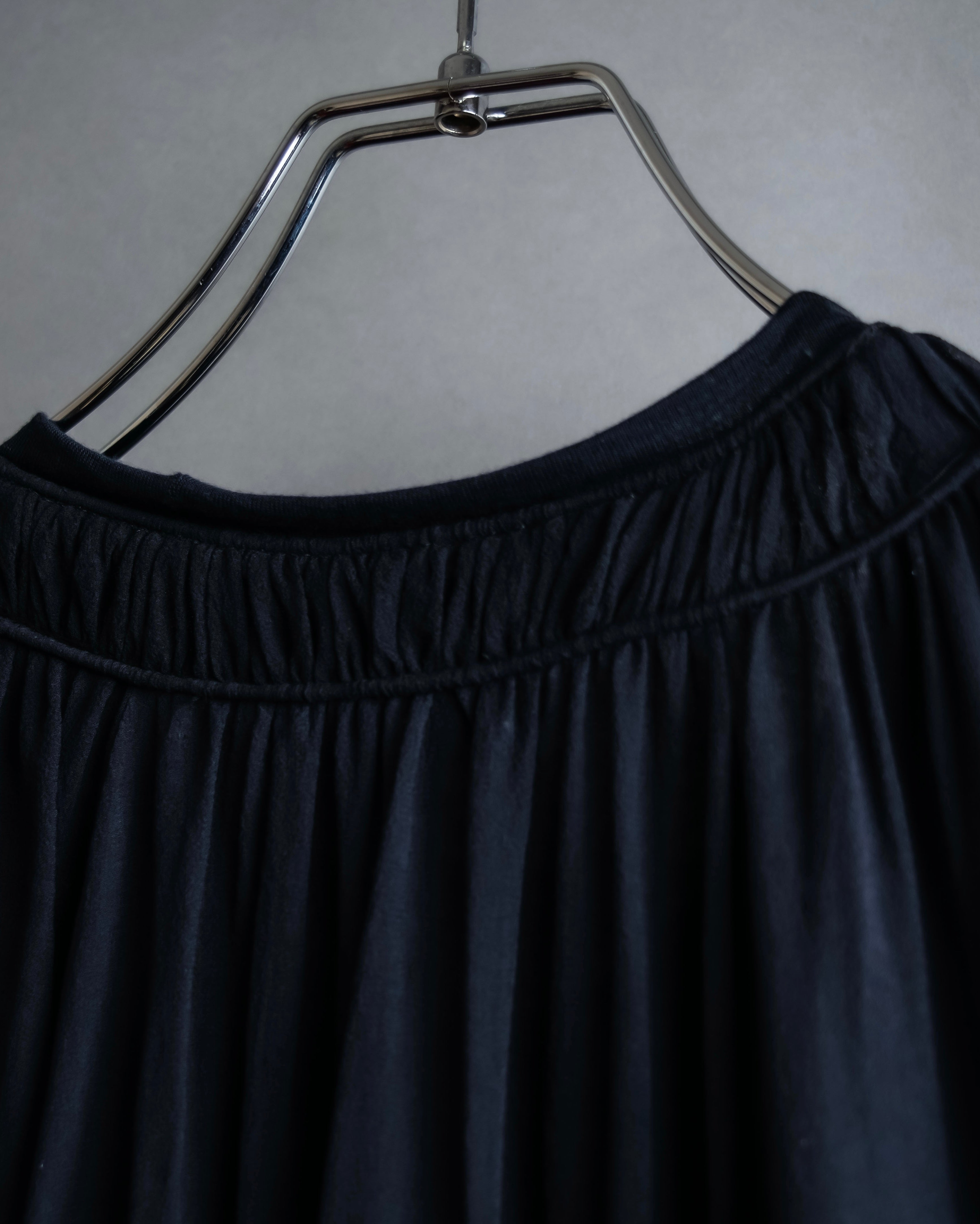 "CALVIN KLEIN" Layered sleeve gathered design pullover