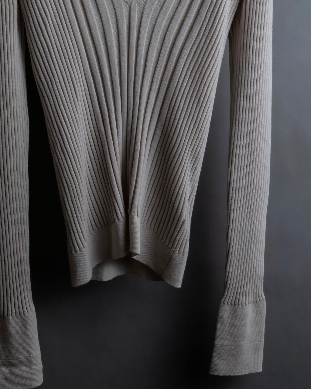"MAISON MARGIELA" 18AW Ribbed shaped V-neck knit