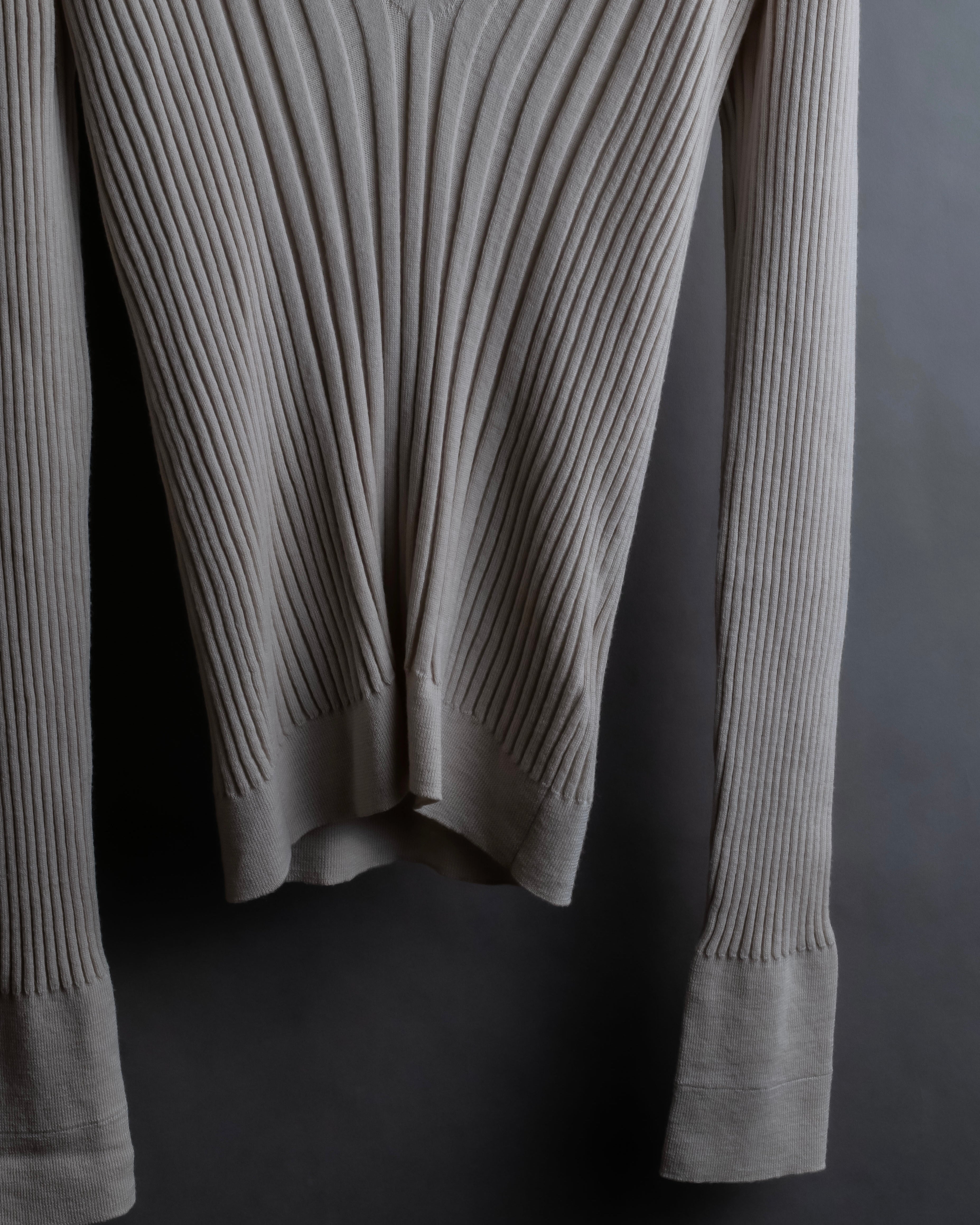 "MAISON MARGIELA" 18AW Ribbed shaped V-neck knit