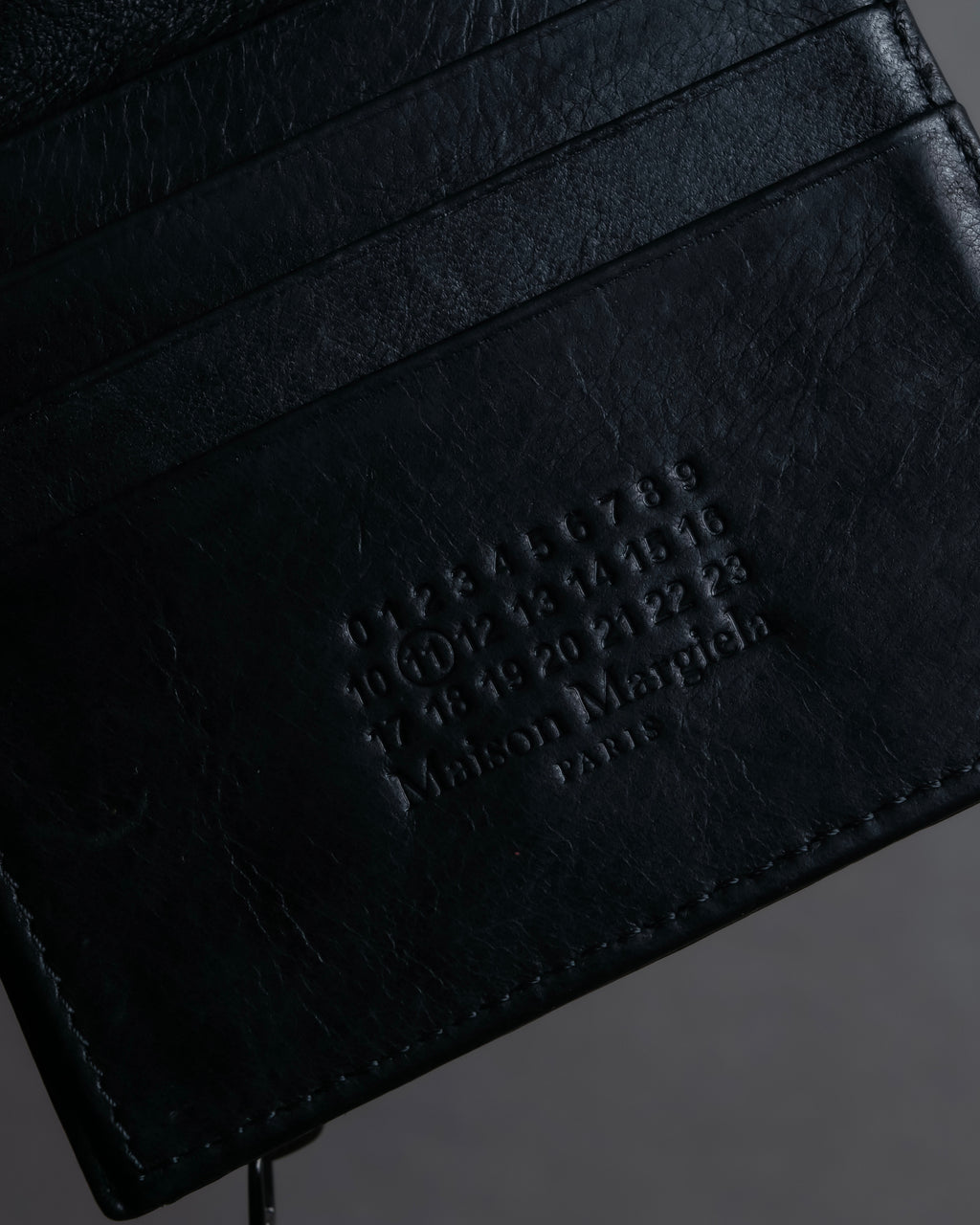 "MAISON MARGIELA" Anonymous stitch design bi-fold wallet
