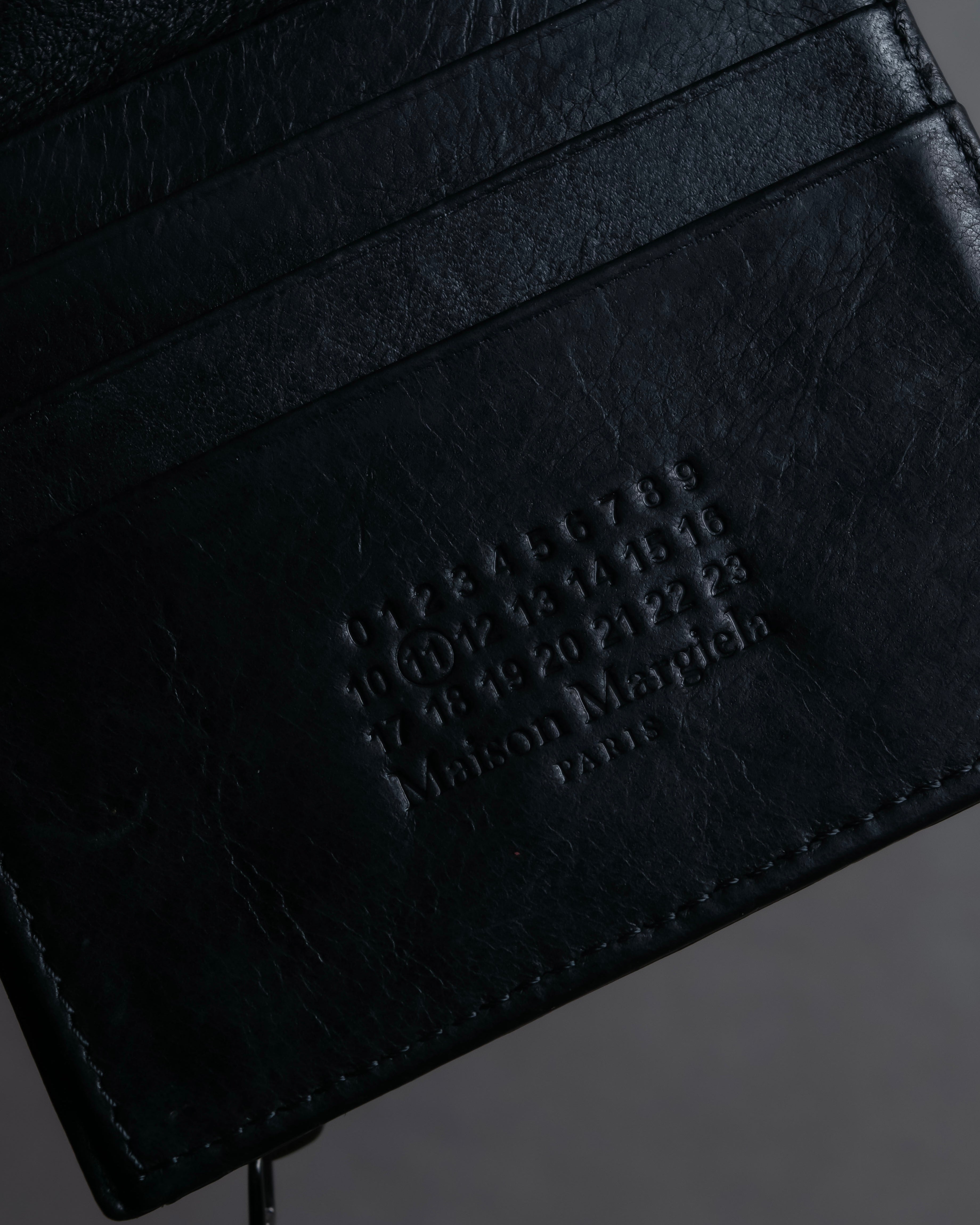 "MAISON MARGIELA" Anonymous stitch design bi-fold wallet