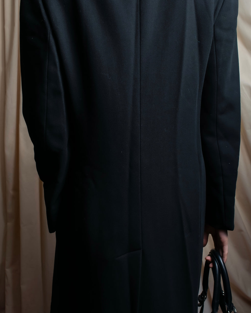 "VALENTINO" Solid no collar dart shaped long coat