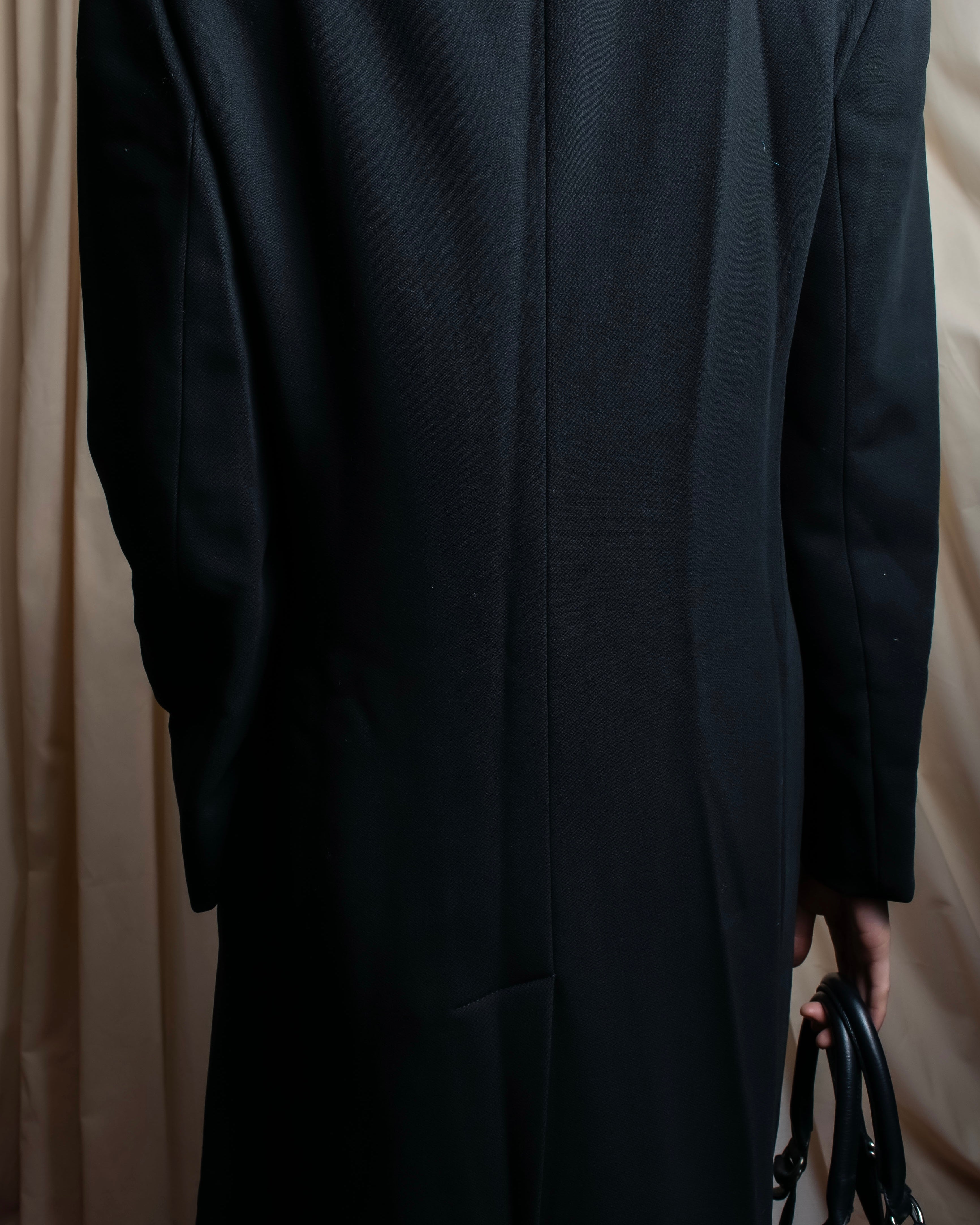 "VALENTINO" Solid no collar dart shaped long coat