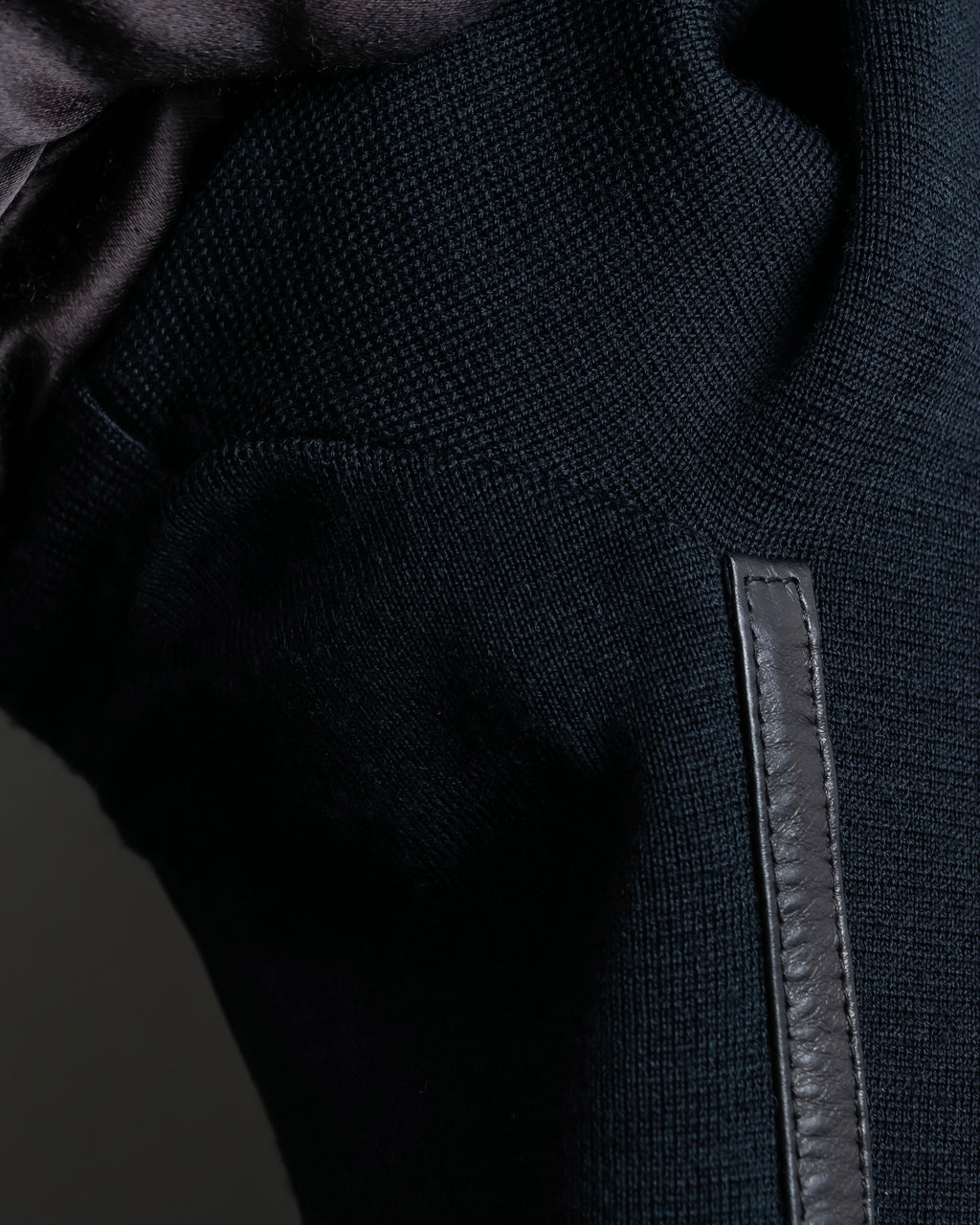 "GUCCI" Leather piping design box sleeve T-shirt