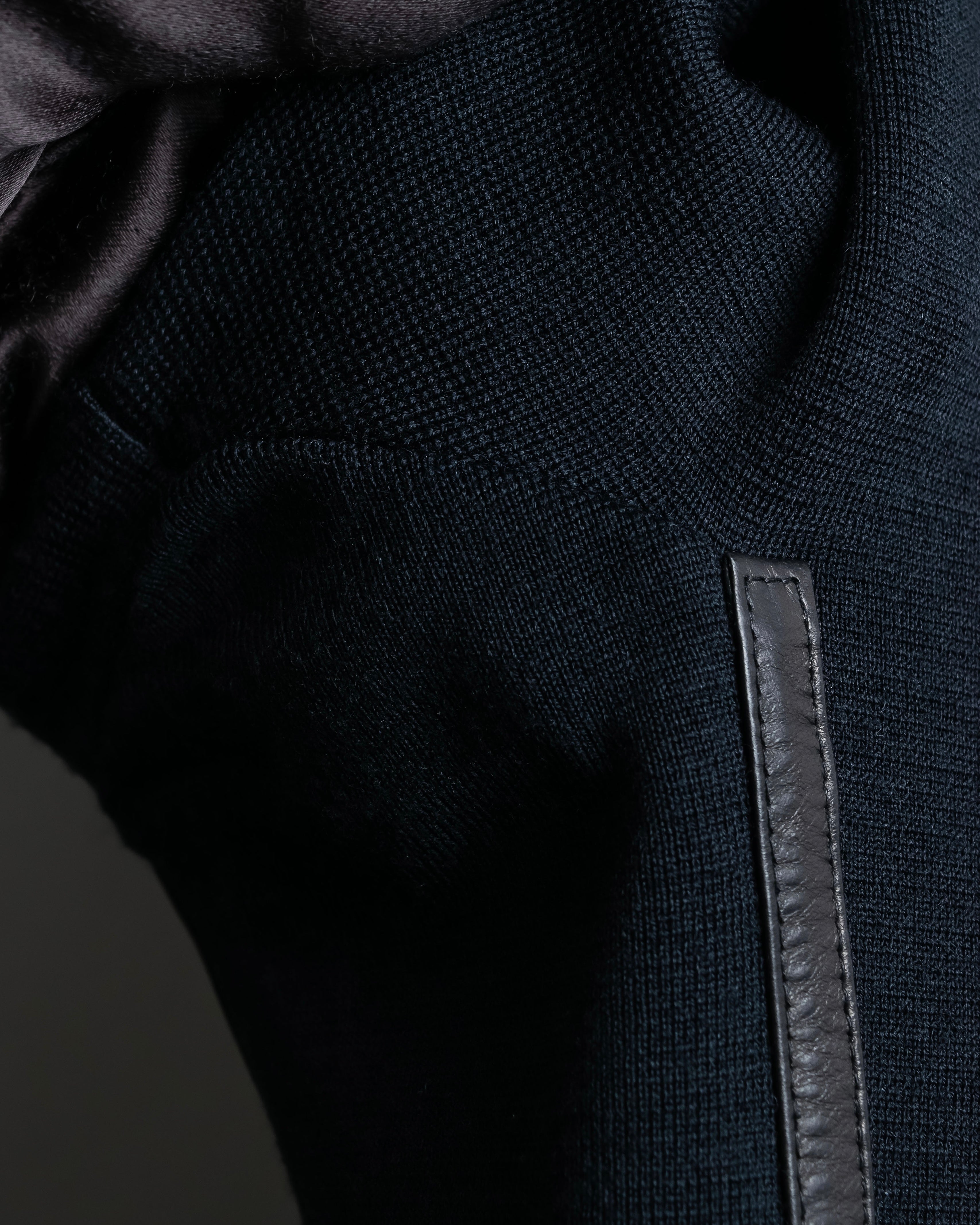 "GUCCI" Leather piping design box sleeve T-shirt