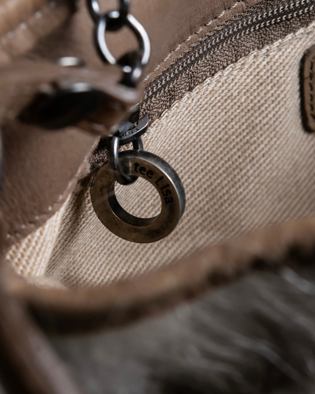 Vintage italy long fur bag