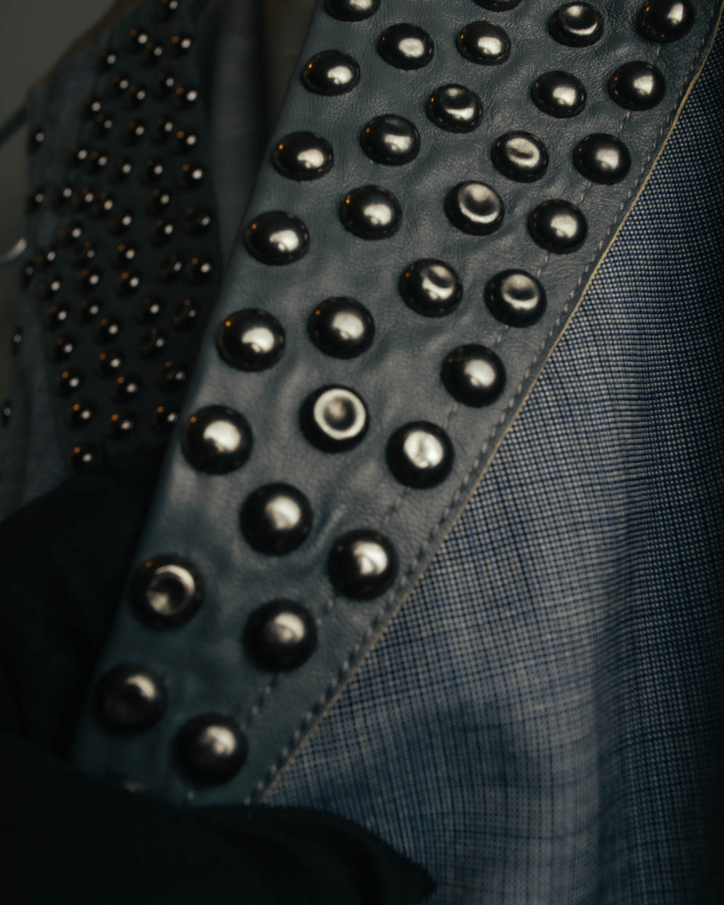 -SPECIAL- “Maison Martin Margiela” 07SS Studded wool leather tailored vest