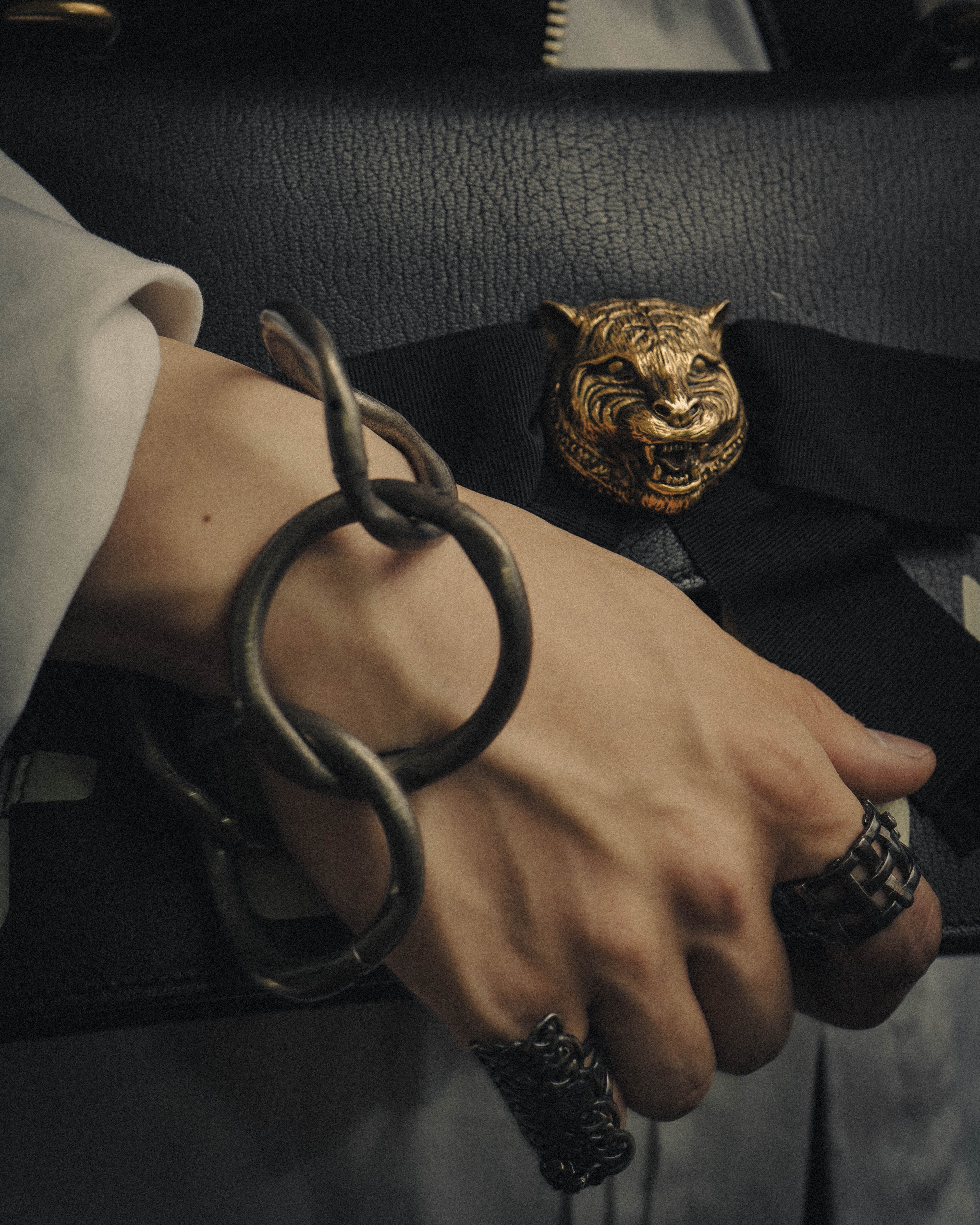 -SPECIAL- “Jean Paul Gaultier” 90’s-00’s sculptural gunmetal loop bracelet