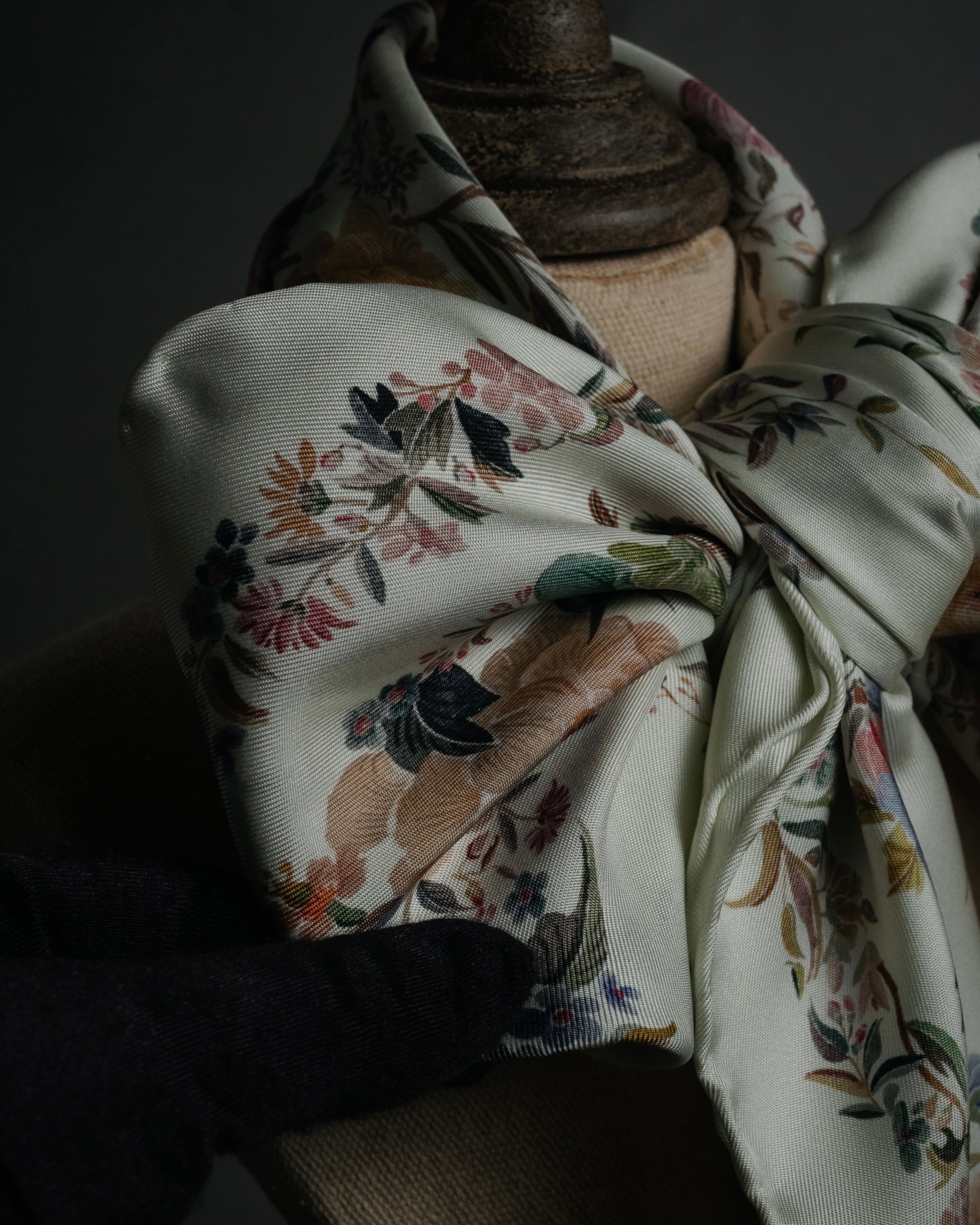 “Christian Dior” 2018– Botanical chinoiserie silk scarf