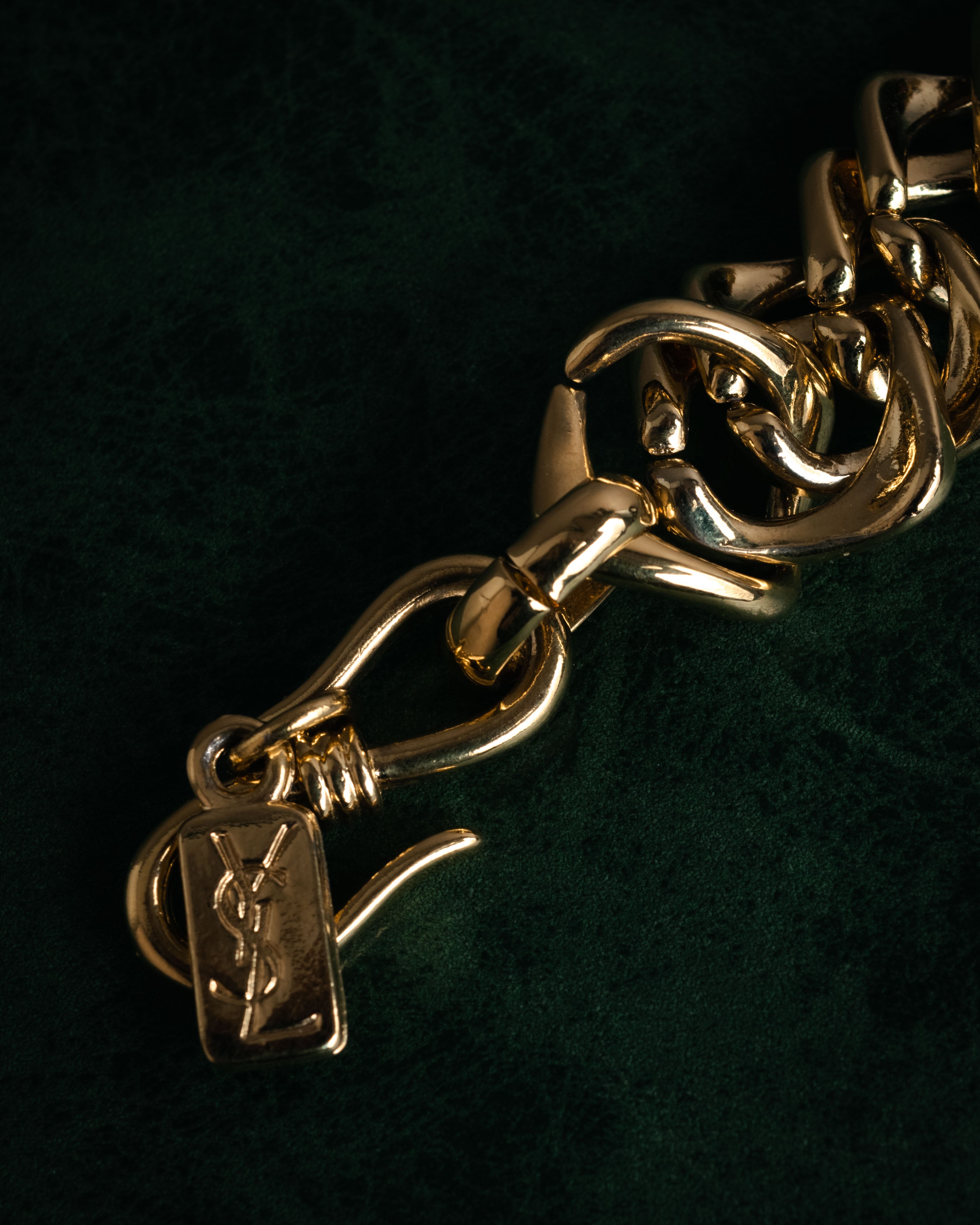 –SPECIAL– “Yves Saint Laurent” 90’s sculptural chain bracelet