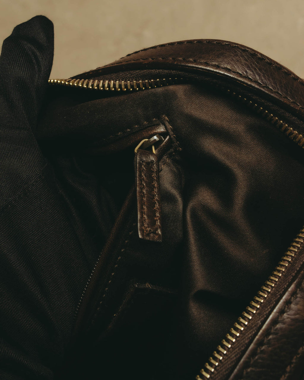 -SPECIAL- “Yves Saint Laurent” 00’s-10’s Muse leather handbag