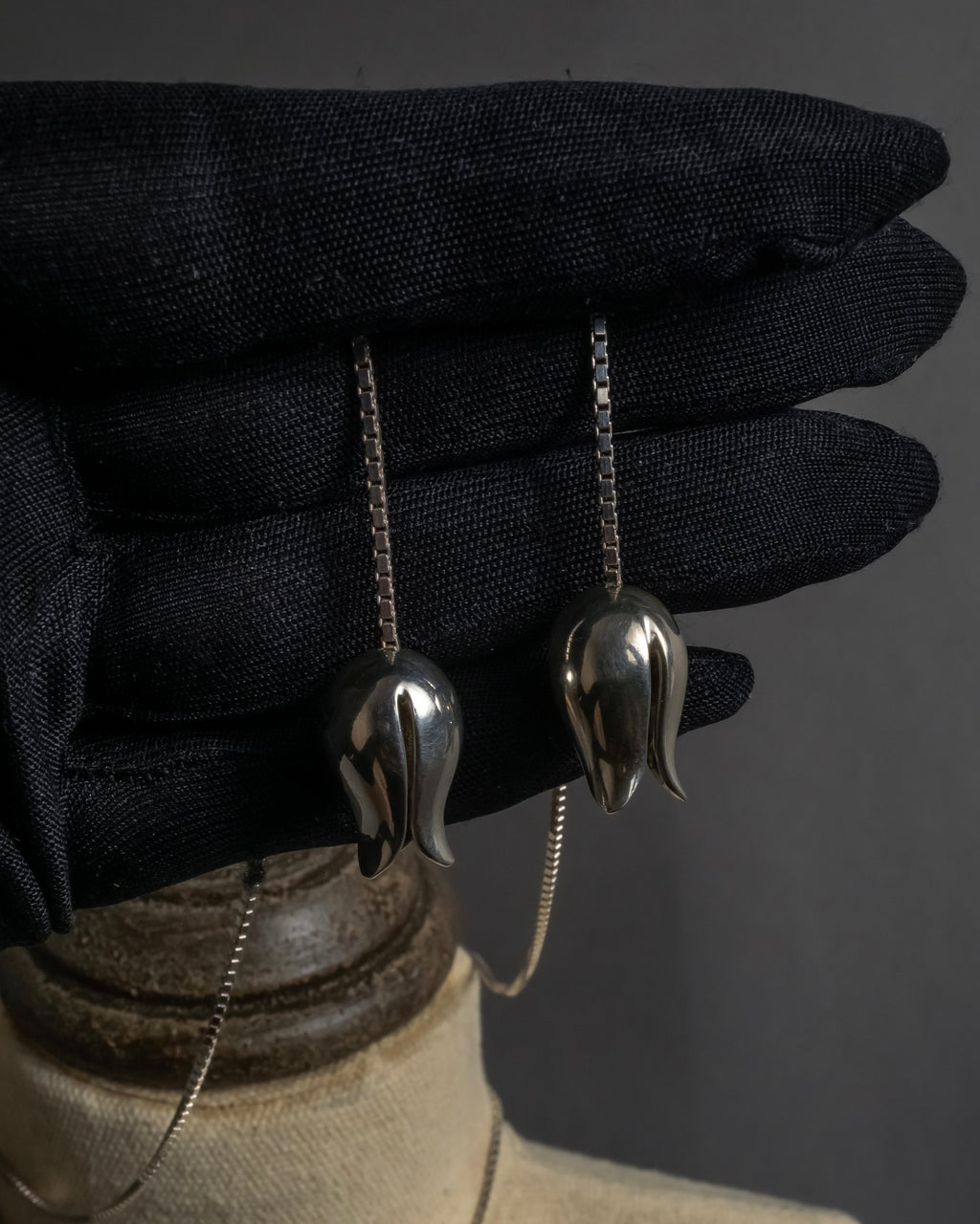 "JOAQUIN BERAO" Tulip motif lariat necklace