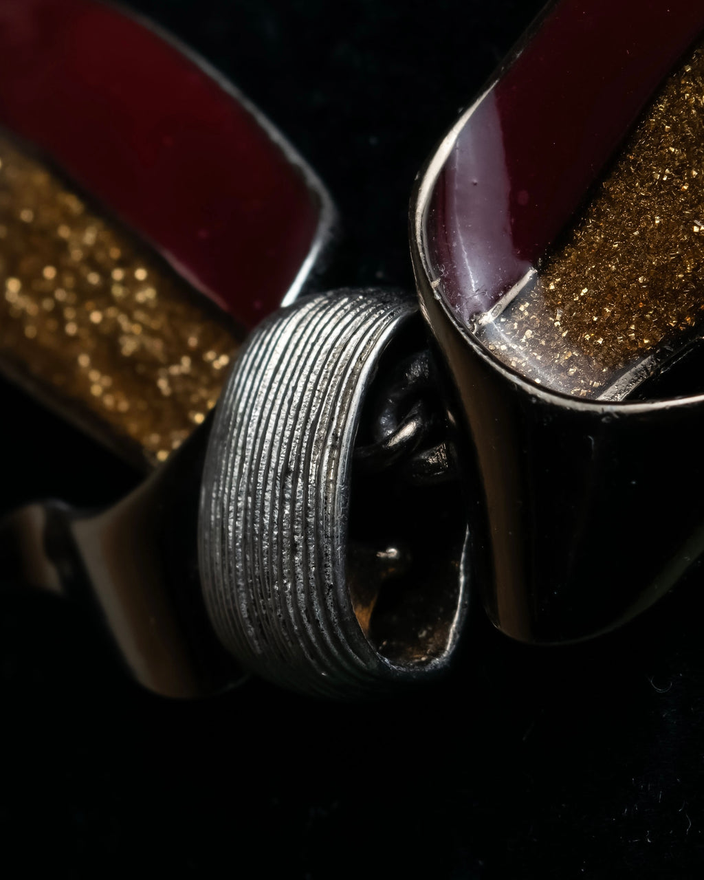 "BALENCIAGA" Gold glitter leaf motif necklace