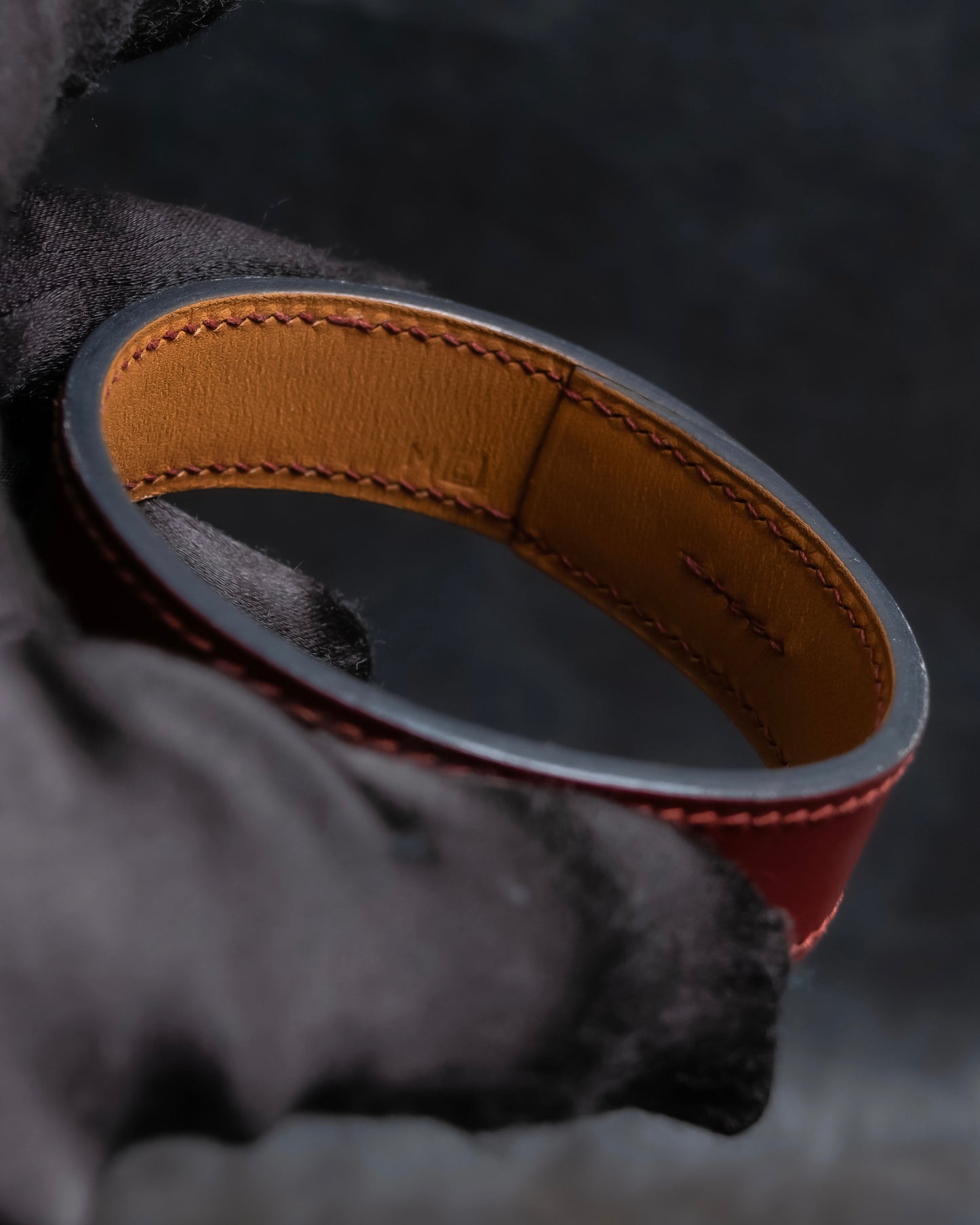 "HERMES" Margiela period burgundy leather bracelet