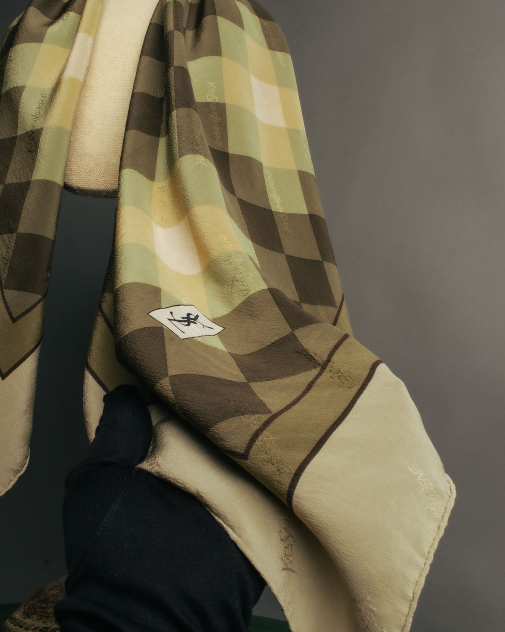 “Yves Saint Laurent” 80’s-90’s Sheer check silk scarf