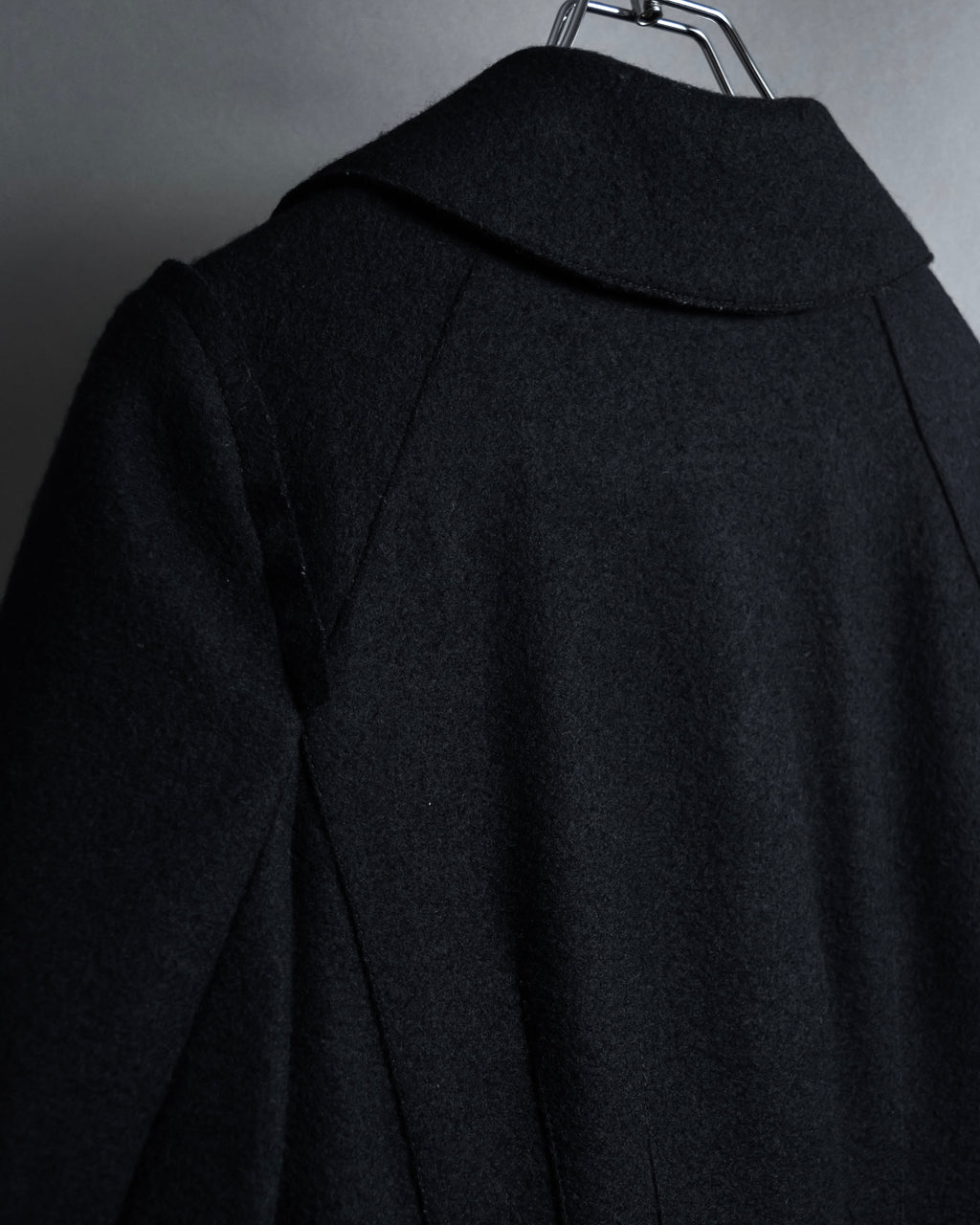 "Marc Jacobs" A soft flowing flared silhouette long coat