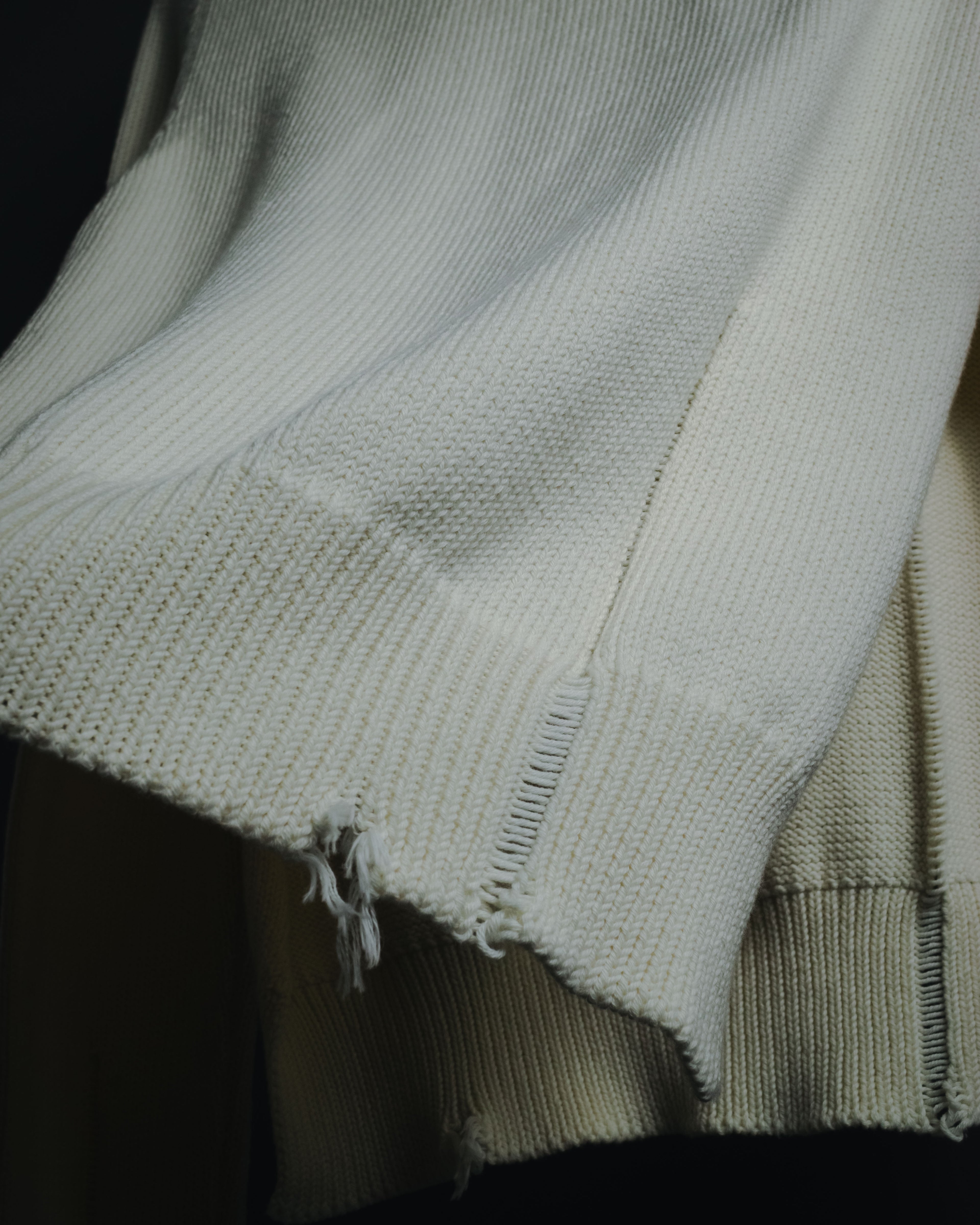 "Maison Margiela" 2022SS Destroyed rib-knit sweater