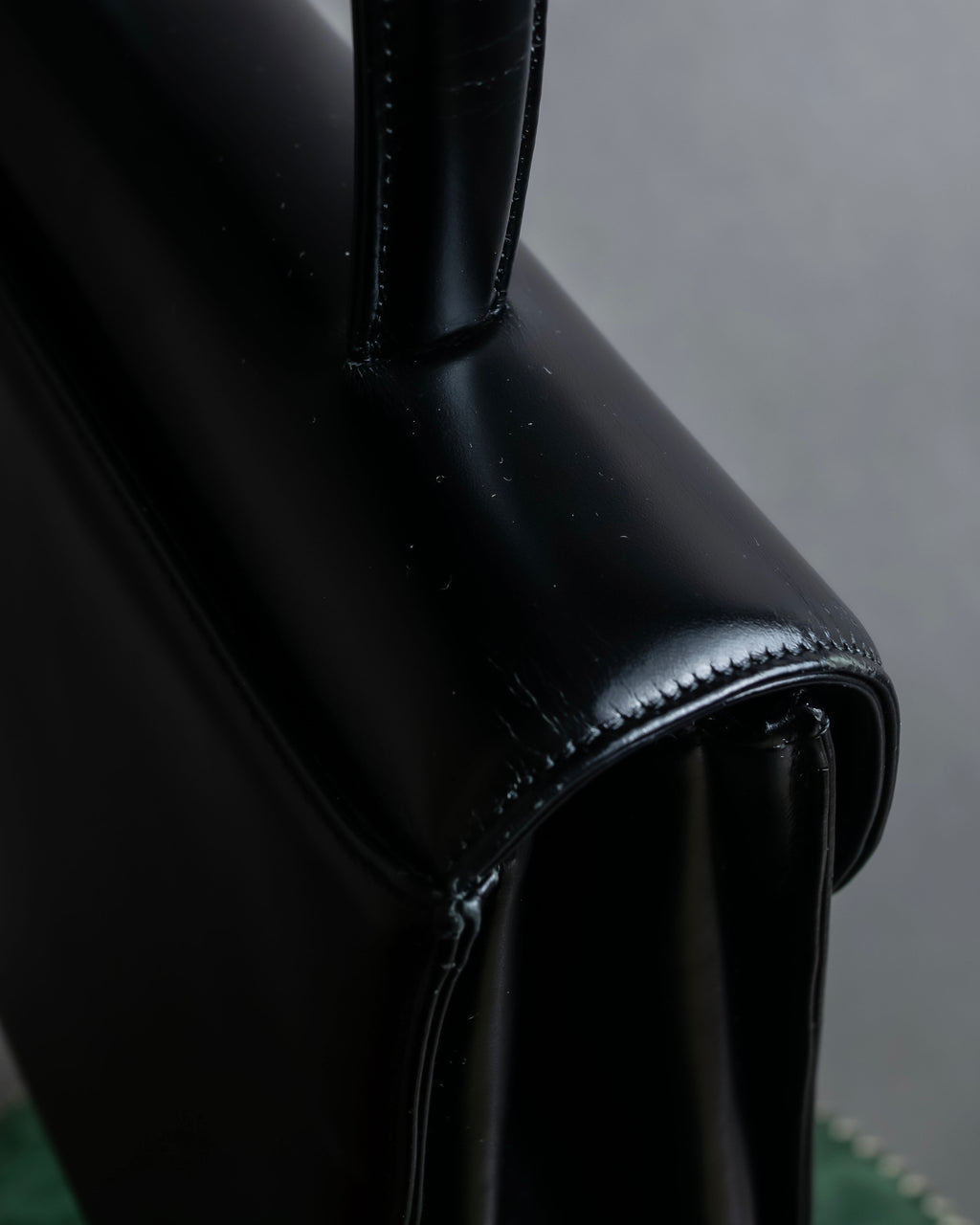 "Charles Jourdan" Logo half-moon metal plate design leather hand bag