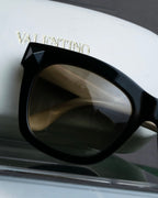 "VALENTINO" Two-tone Rockstud design sunglasses