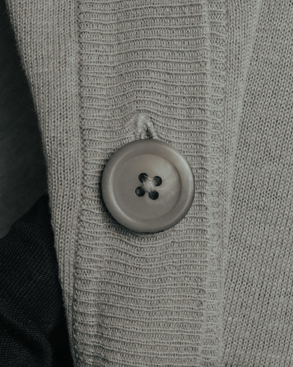“Maison Martin Margiela” 2012SS line 4 oversized draped knit cardigan