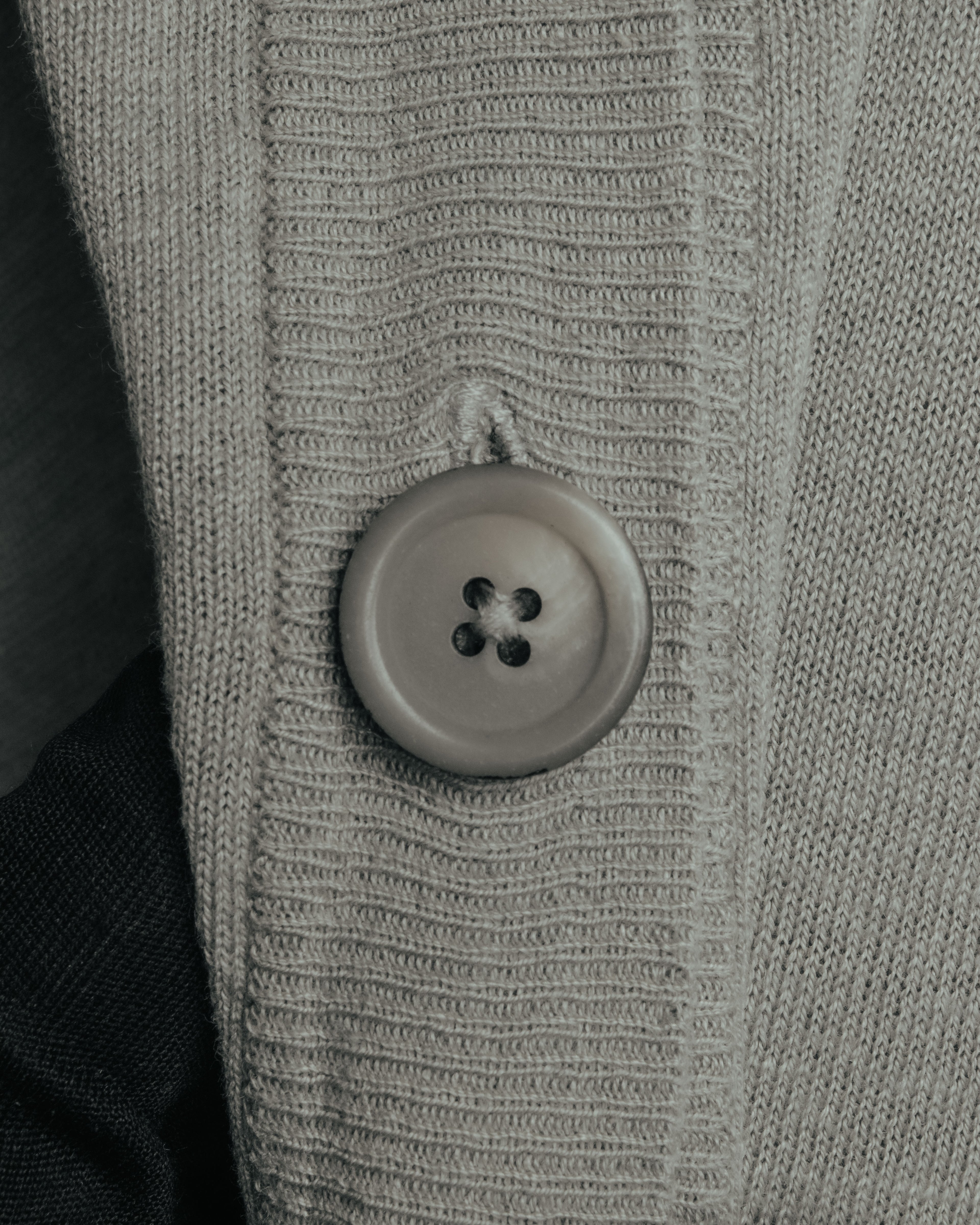 “Maison Martin Margiela” 2012SS line 4 oversized draped knit cardigan