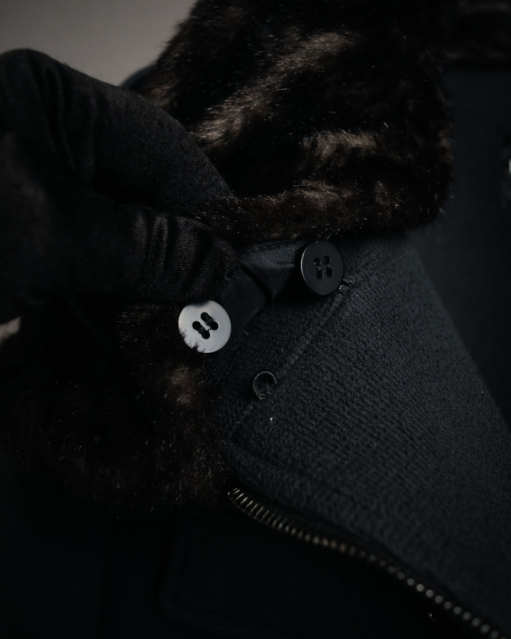 “EMPORIO ARMANI” 2009 AW Military inspired zip-up knit long coat