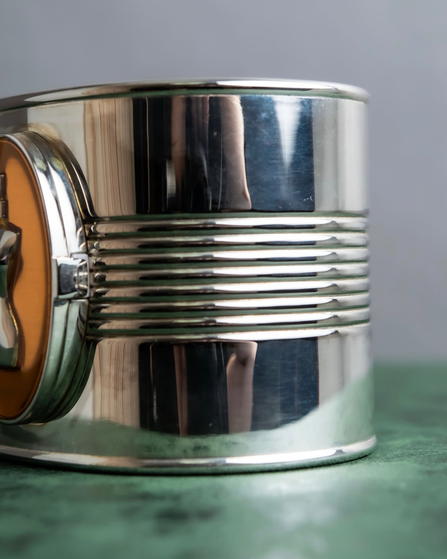 "JEAN PAUL GAULTIER" Torso motif solid perfume docking silver bangle