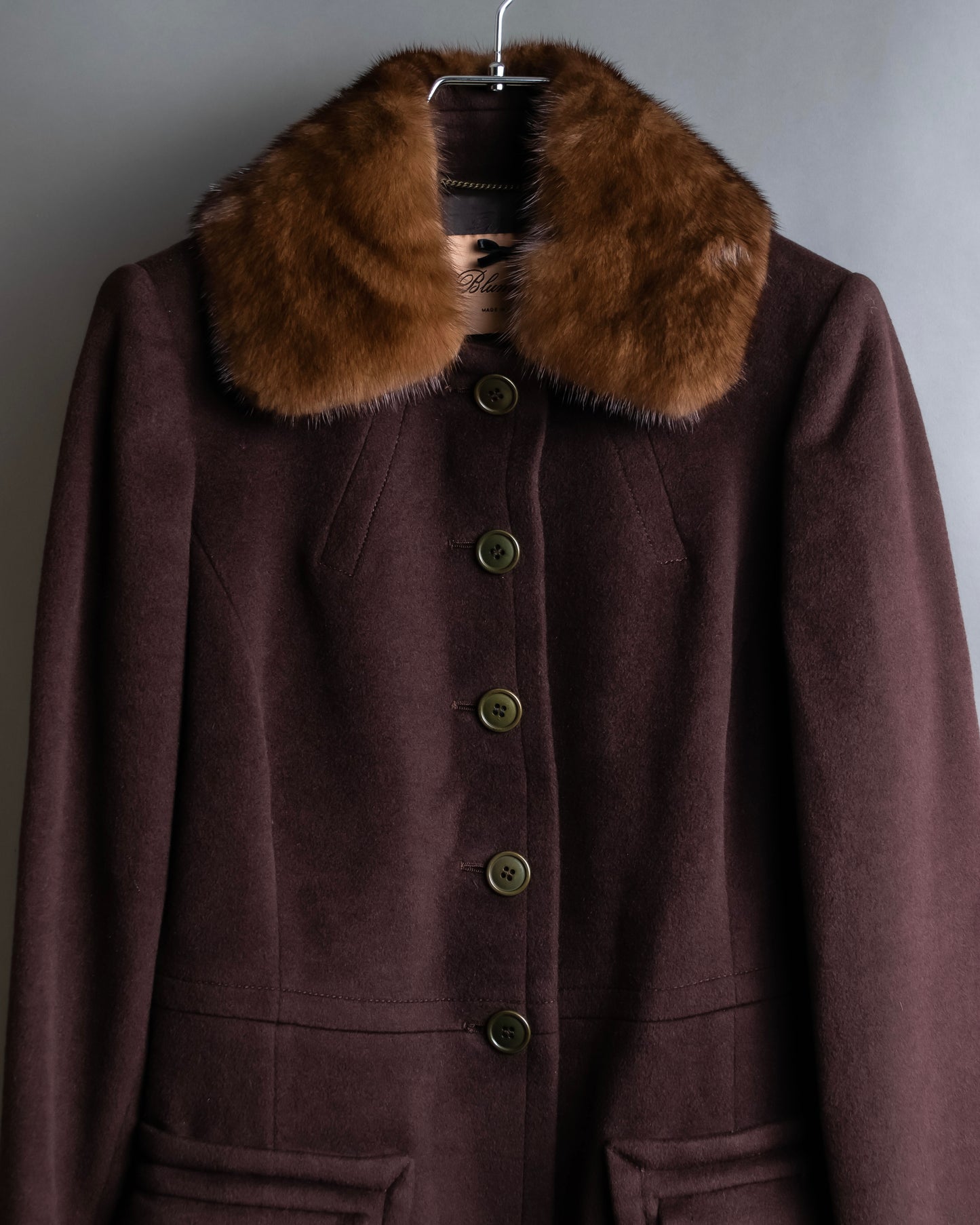 "Vintage fur collar waist shape A-line coat"