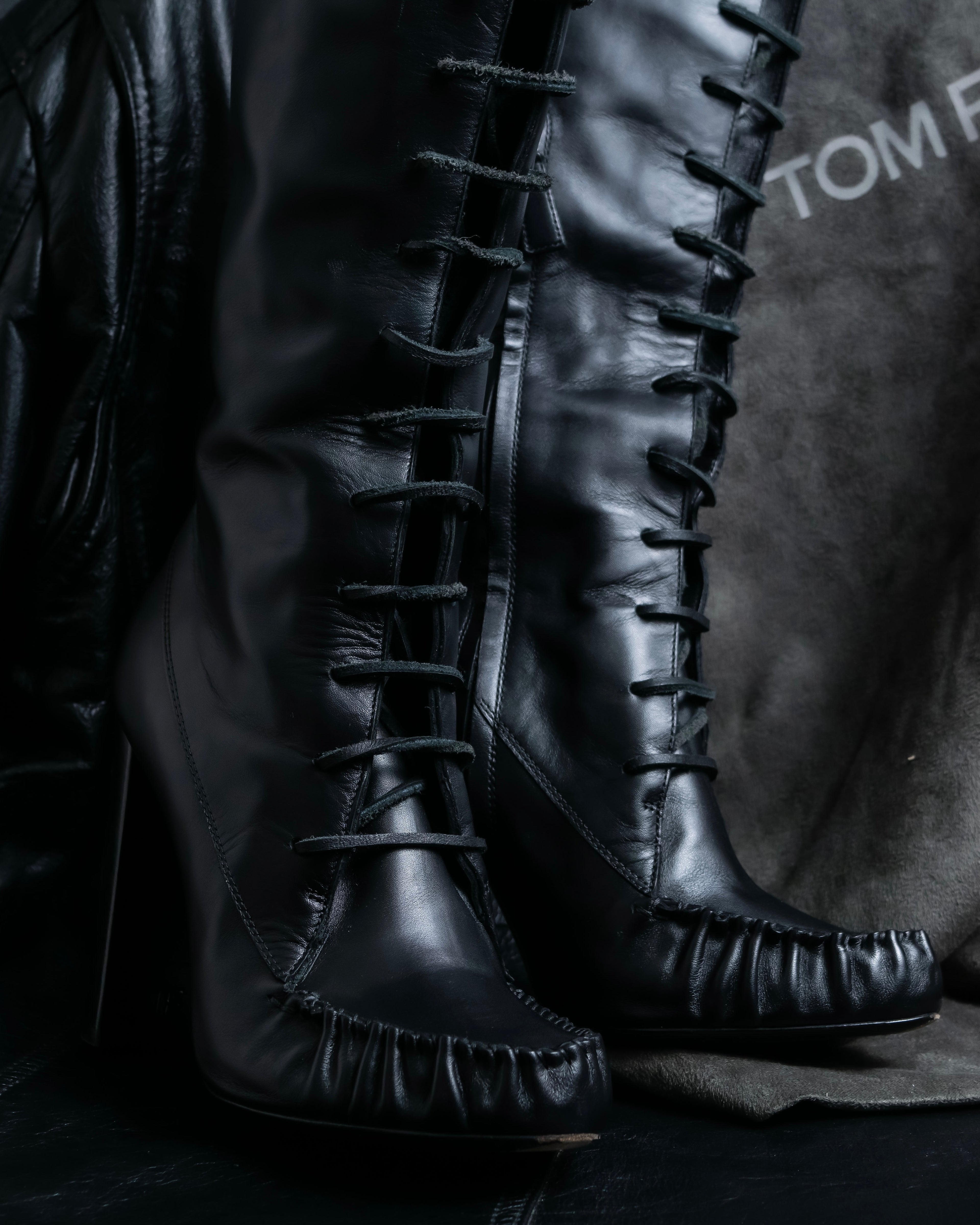 "TOM FORD" Fringe detail western long boots