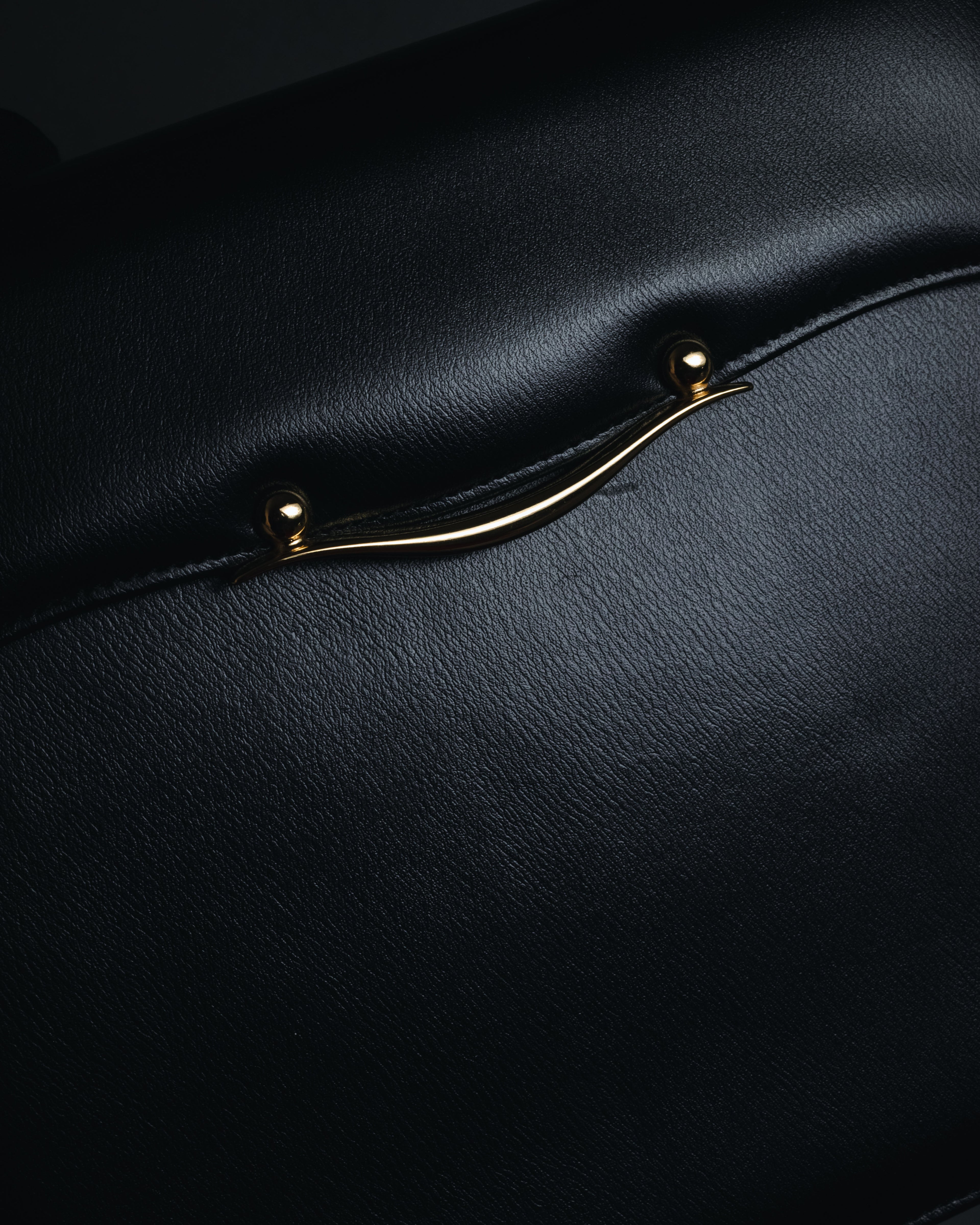 "PIERRE BALMAIN" 80’s-90’s box calf gold bar top handle bag