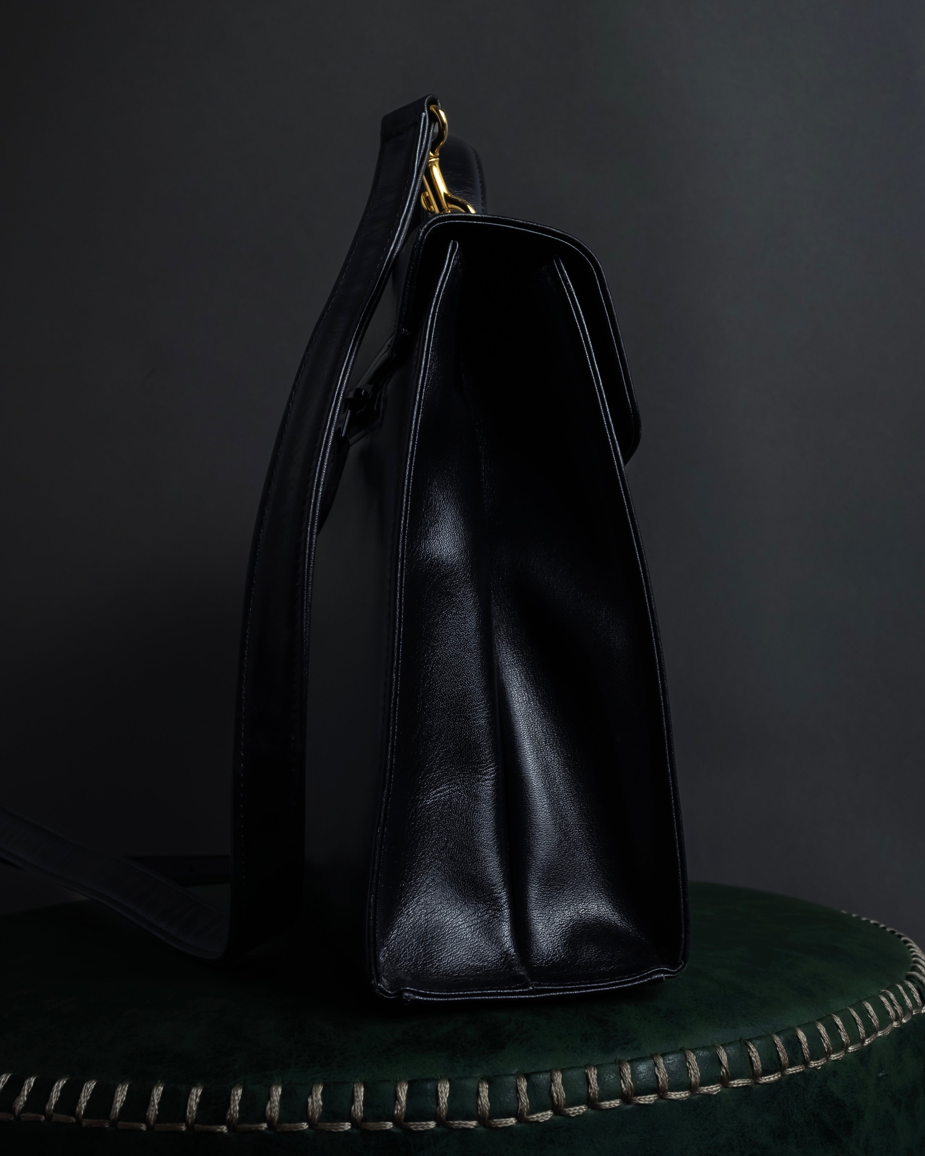 "JUNKO KOSHINO" Geometric motif design 2-way leather shoulder bag