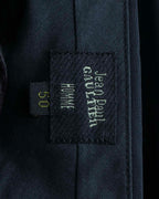 "JEAN PAUL GAULTIER HOMME"
Oversized shadow stripe set up