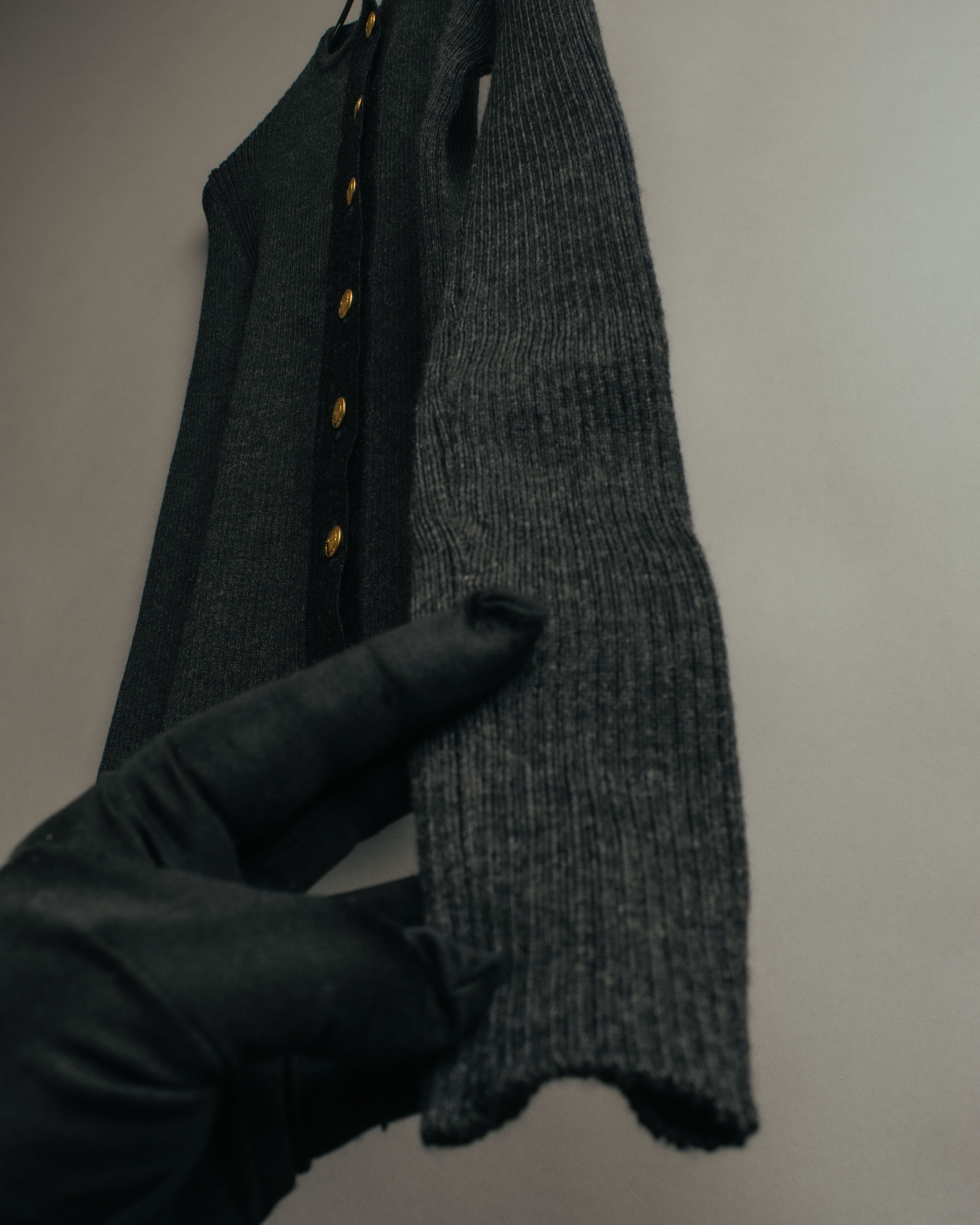 “GUCCI” 90’s-00’s Ribbed knit cardigan with gold buttons