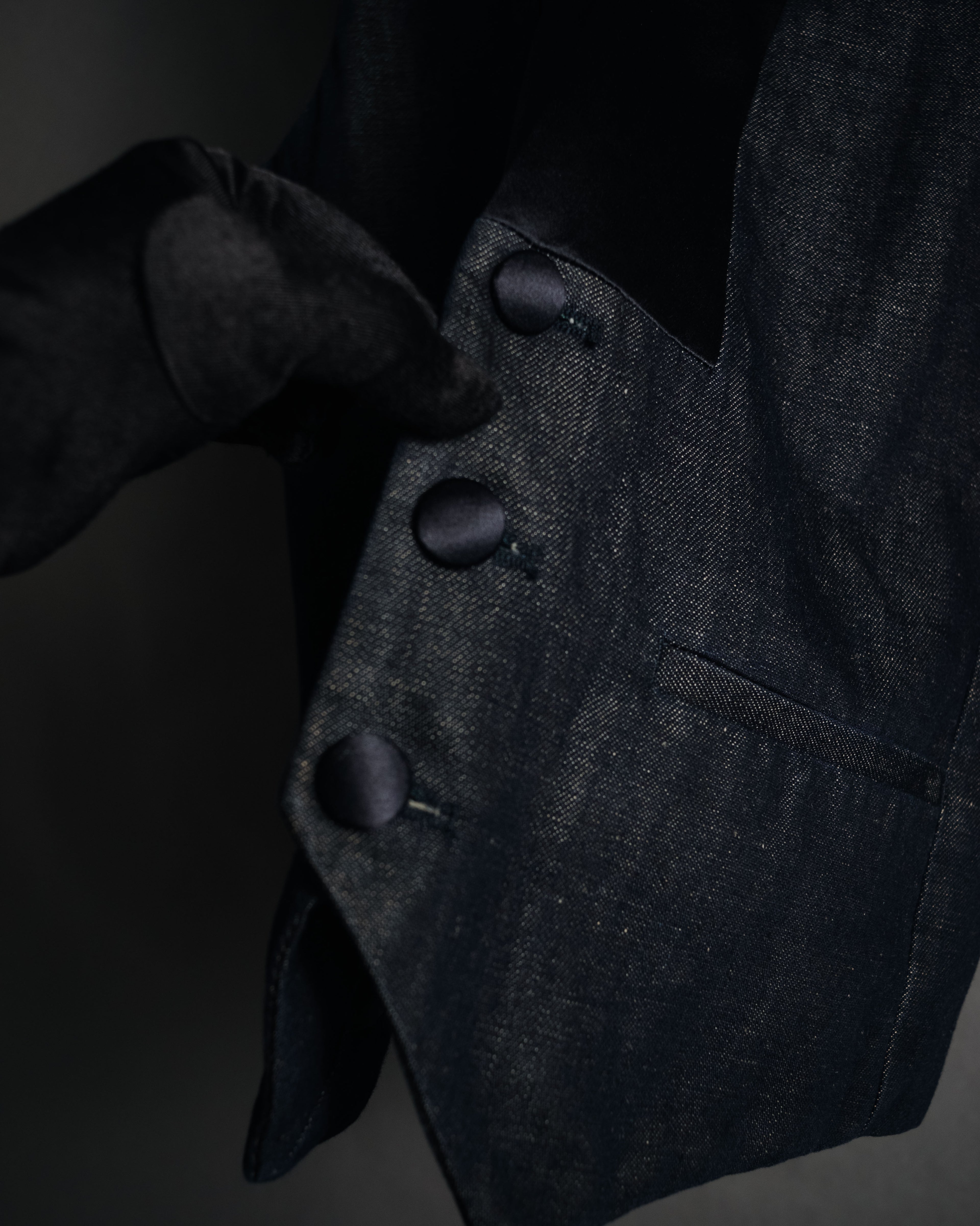 –SPECIAL– "Maison Martin Margiela"
2011 Replica denim smoking vest