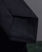 "GUCCI" Michele period tiger embroidery silk necktie