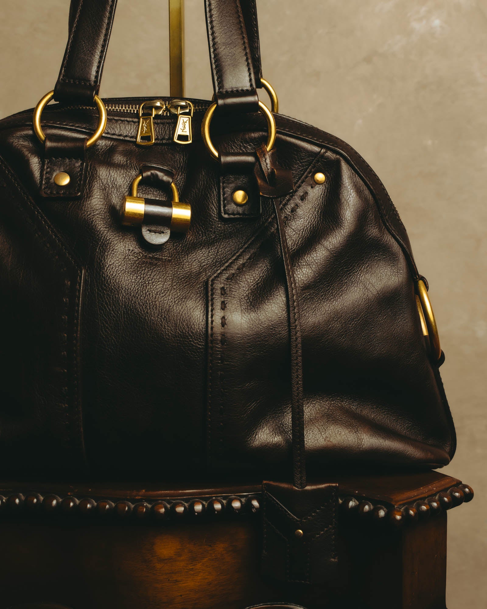 -SPECIAL- “Yves Saint Laurent” 00’s-10’s Muse leather handbag