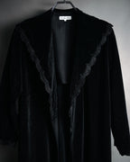 –SPECIAL– “Christian Dior”
80’s-90’s Velour lace trimmed robe coat