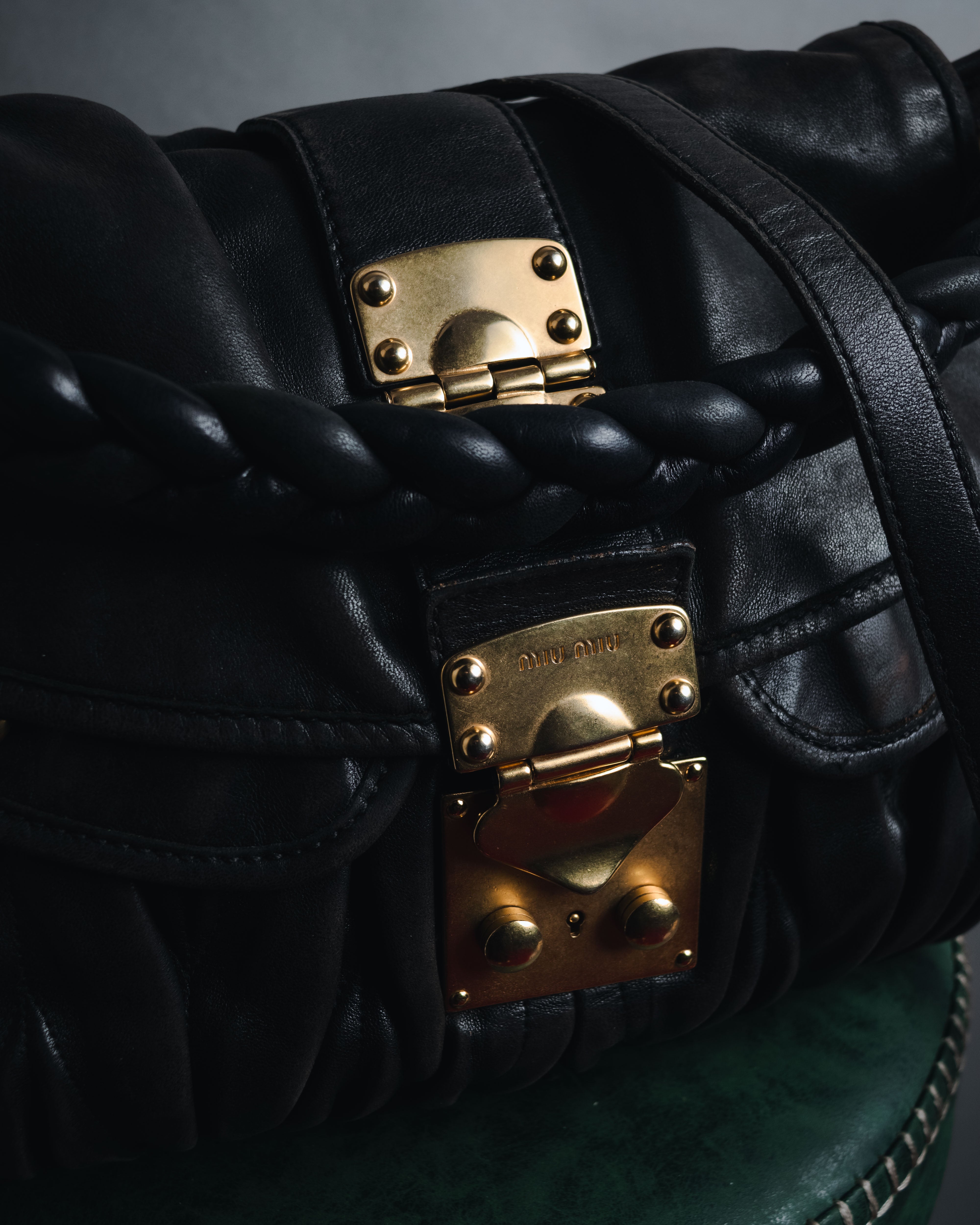 MIU MIU (ミュウミュウ) - Matelassé Coffer Bag - ブラウン - 00s