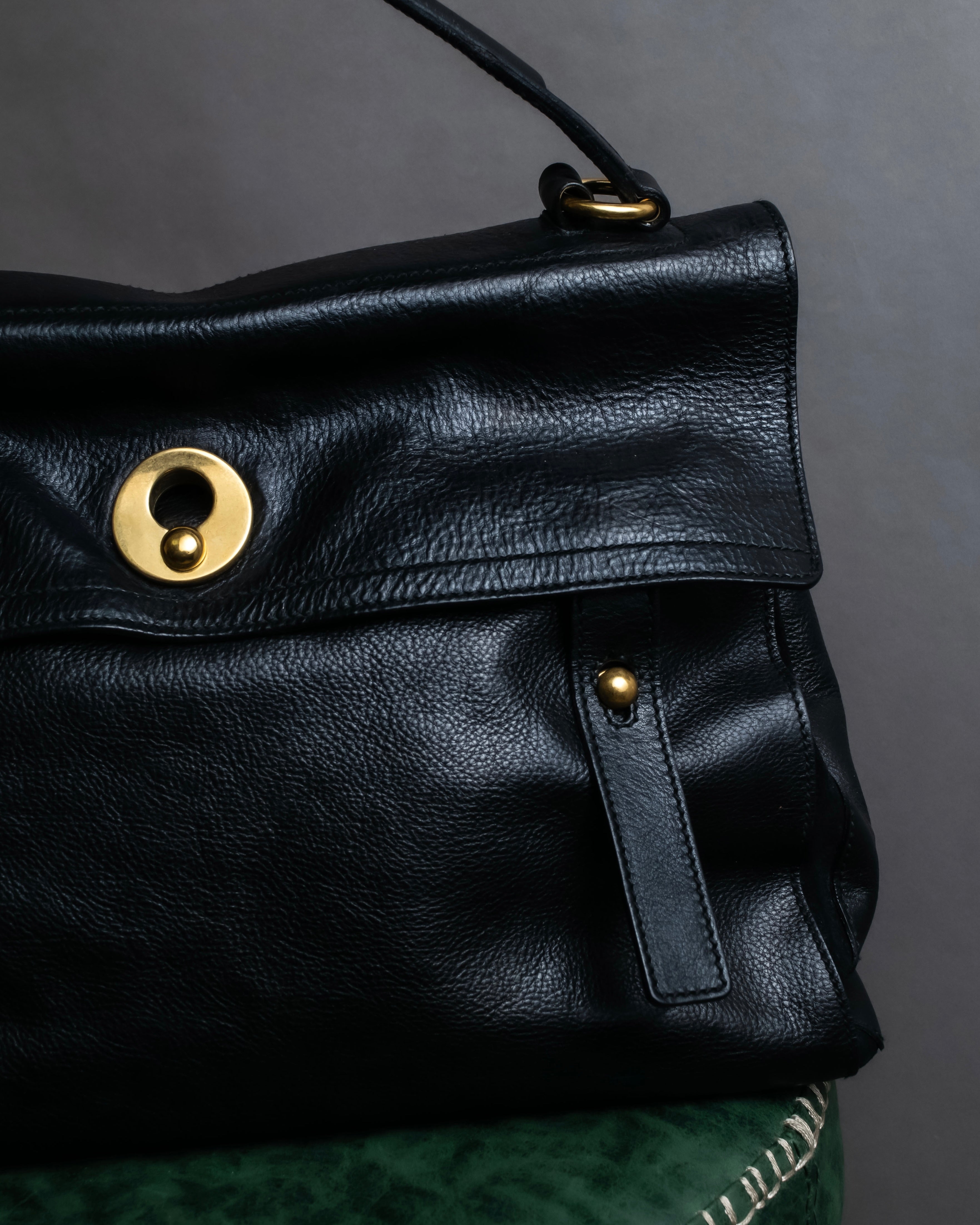 "YVES SAINT LAURENT" Muse to gold metal parts one-handle leather bag
