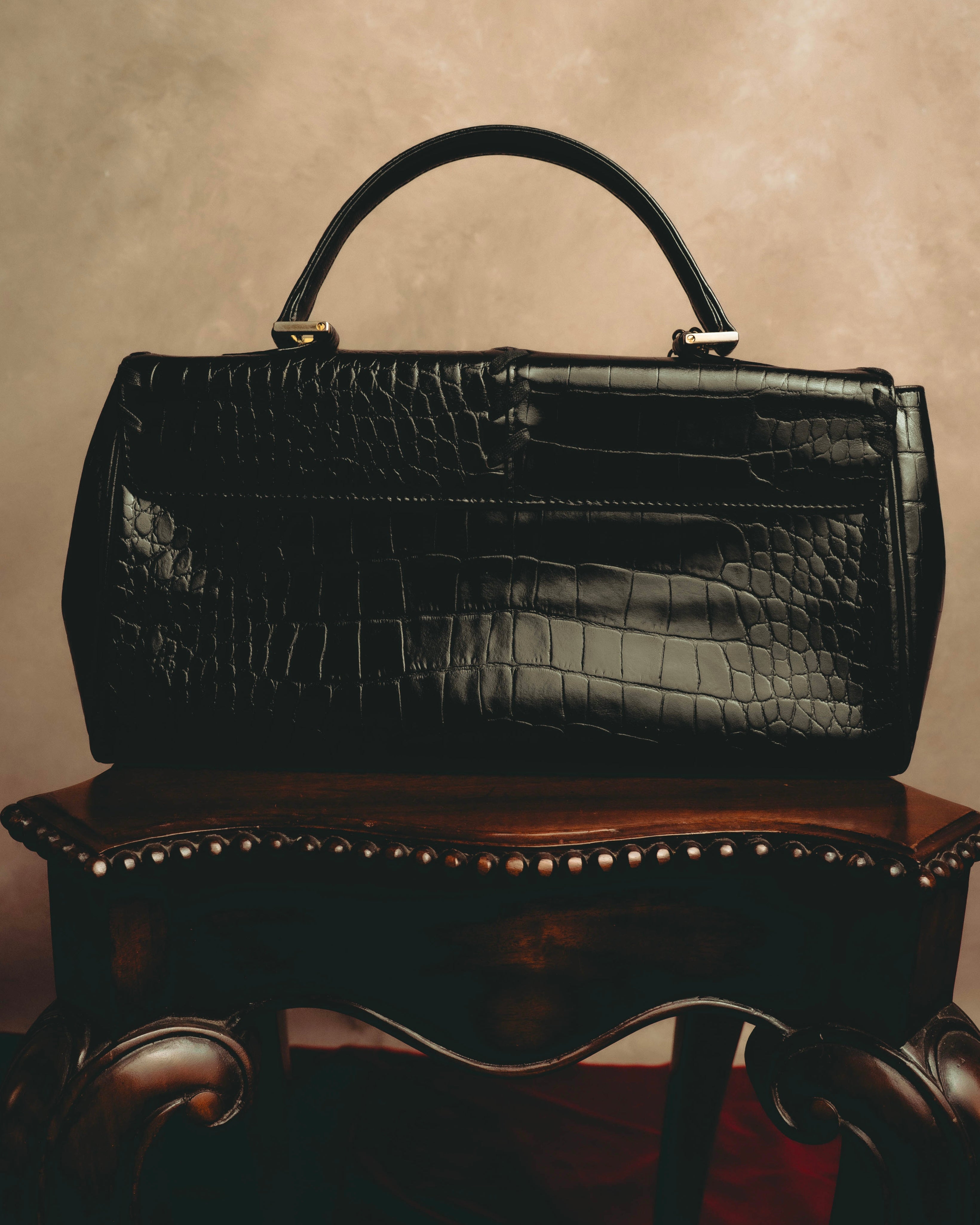 -SPECIAL- “Yves Saint Laurent” 80’s-90’s Crocodile embossed lace-up handbag