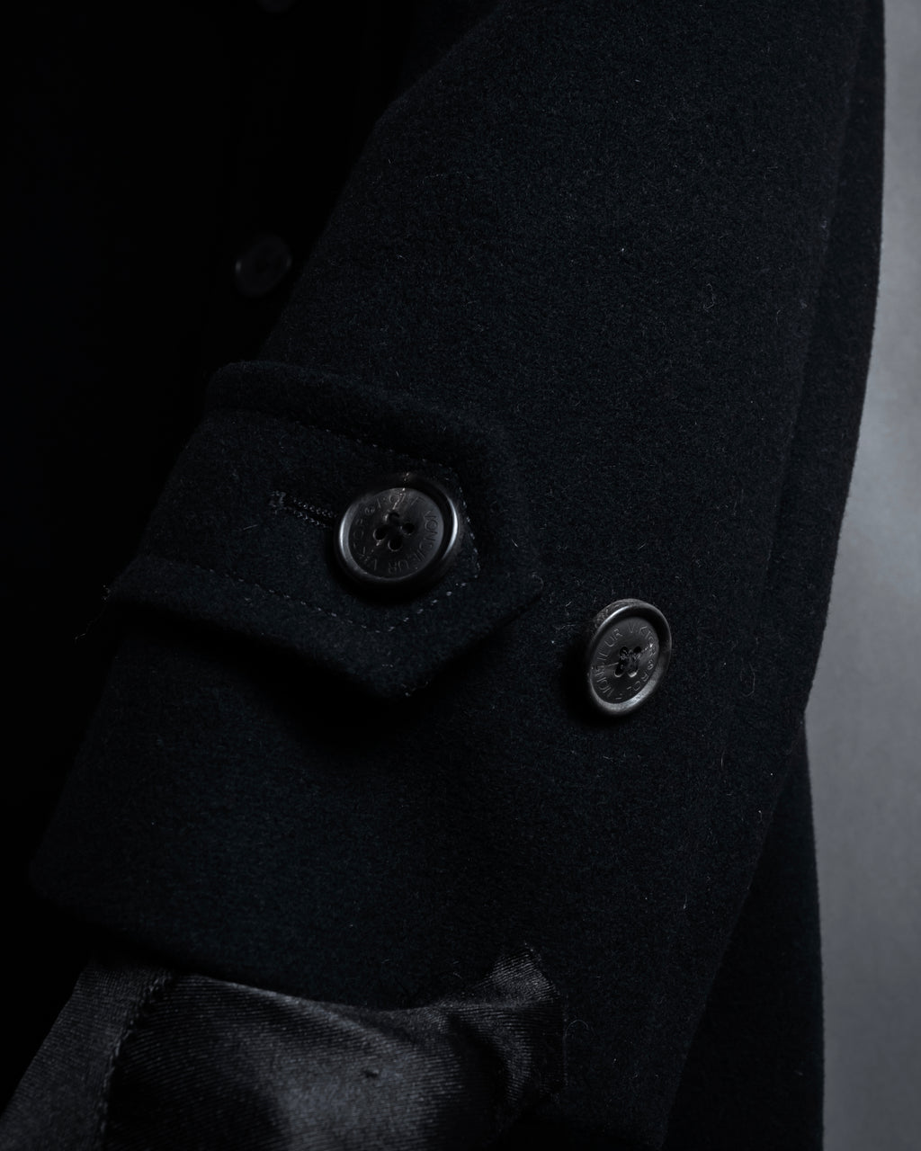 "VIKTOR&ROLF" Sculptural lapel melton coat