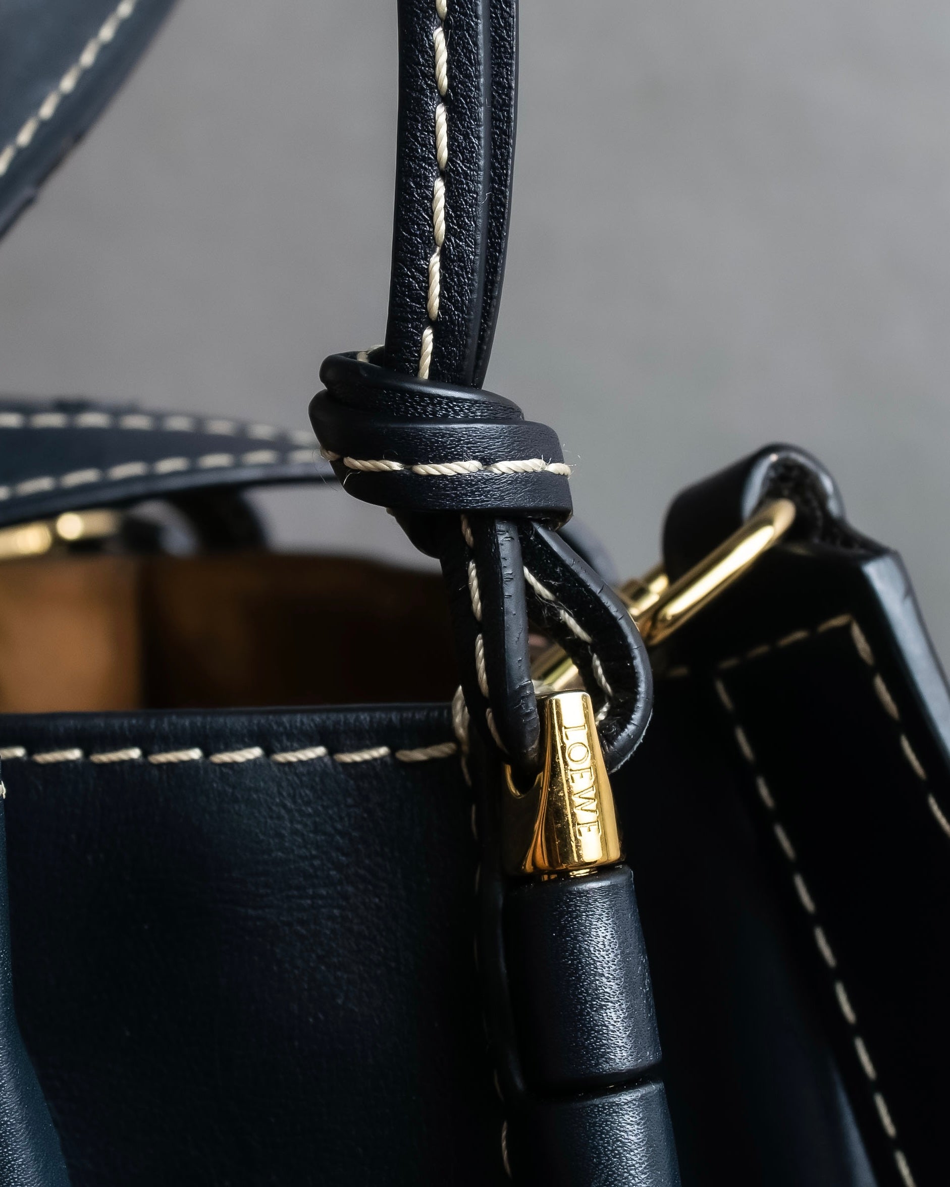 "LOEWE" Gate top handle 2way leather bag