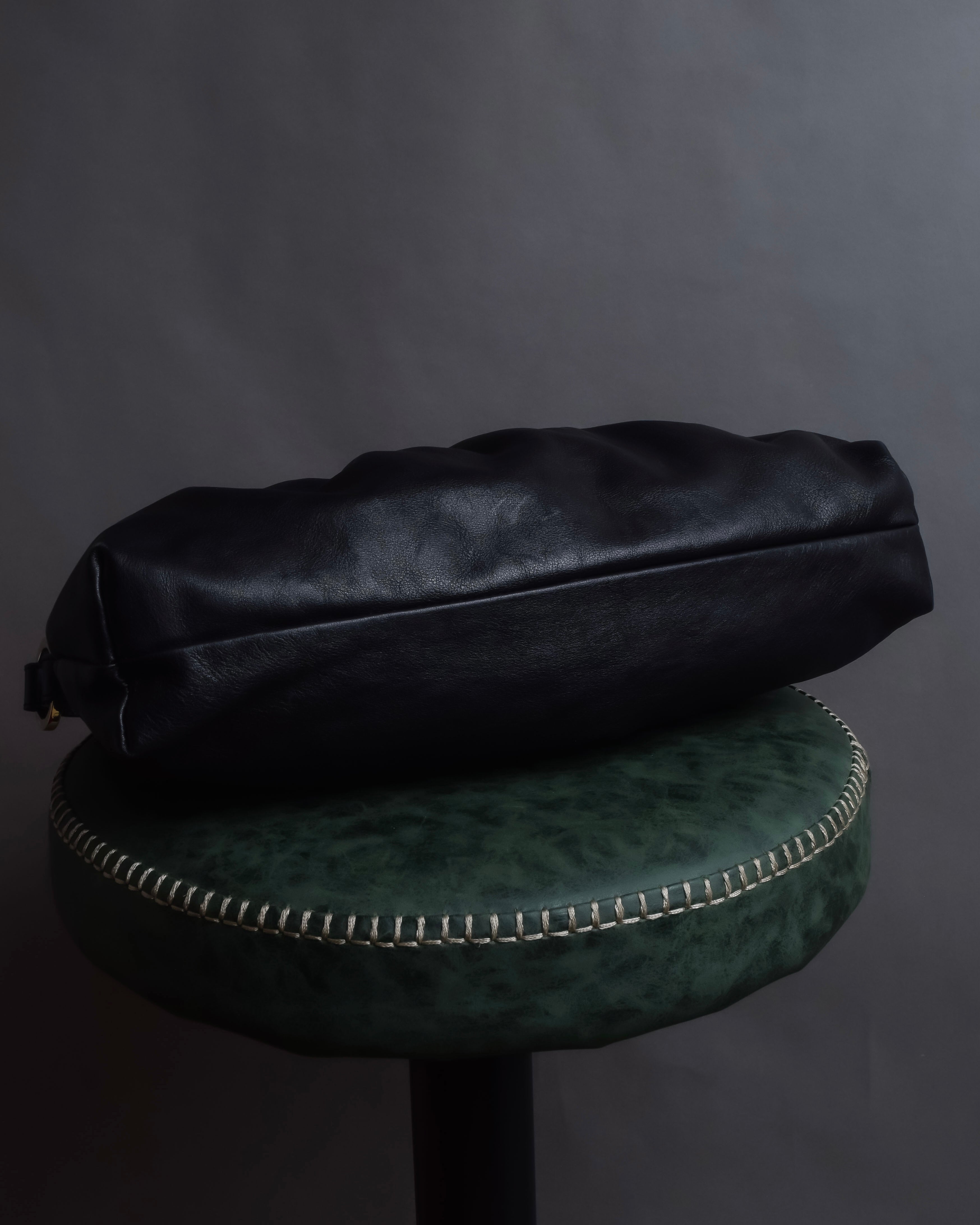 "FENDI" Gold metal gatherd design leather one-shoulder bag