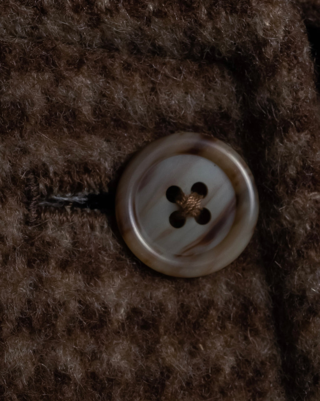 "BURBERRYS" Houndstooth pattern belted stand collar coat