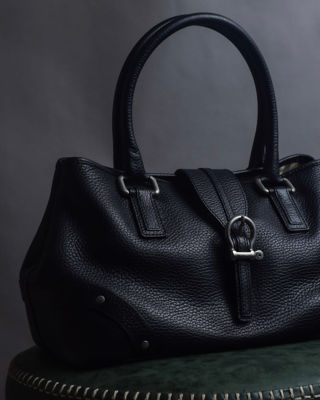 "BURBERRY" Silver stud design grained leather one-handle bag