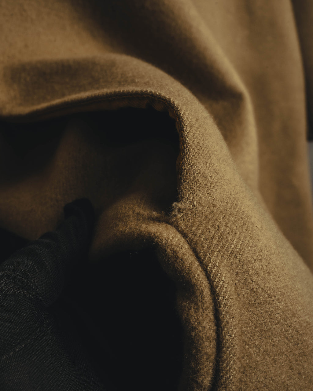 “GUCCI” 00’s-10’s Cashmere-blend leather-trimmed belted long coat