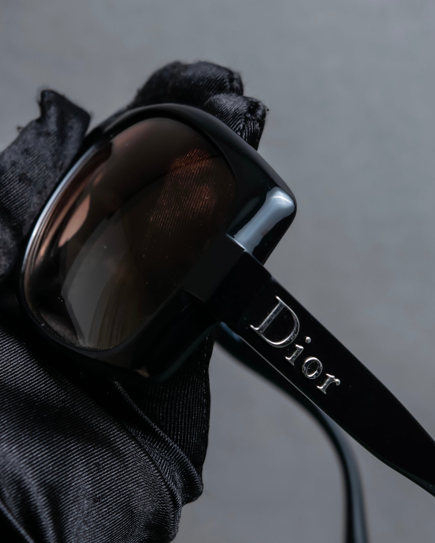 "Dior" Square frame logo engraved brown lens sunglasses