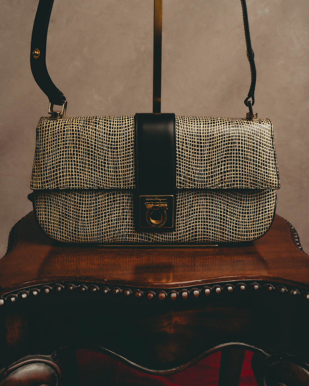 "Salvatore Ferragamo" Crocodile embossed Gancini shoulder bag