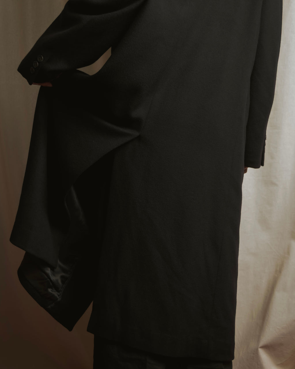 Abrigo doble botonadura de lana de los años 90 de YVES SAINT LAURENT